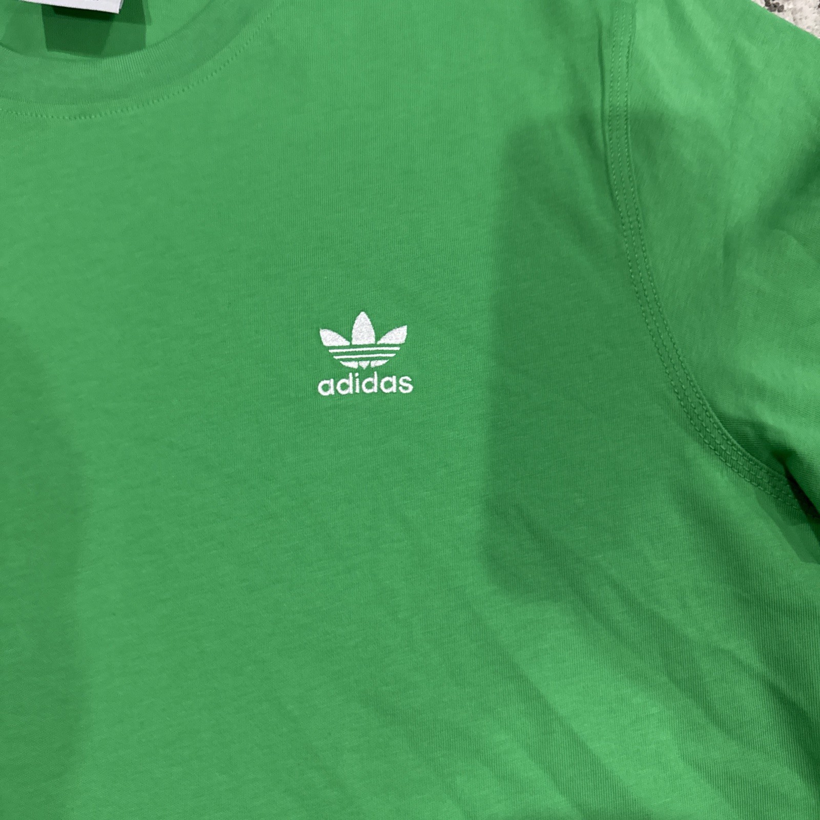 NWT Men’s Adidas Trefoil Essentials Tee Size Large Energy Green Original