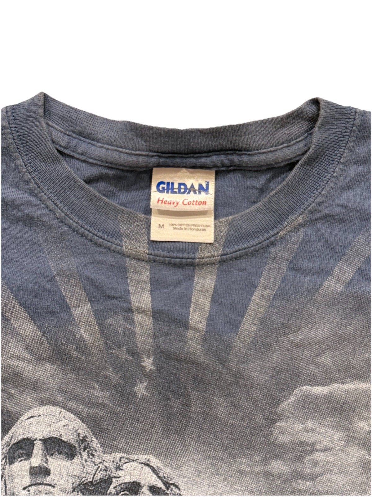 Gildan Mount Rushmore National Memorial T-Shirt Adult Size M 100% Cotton