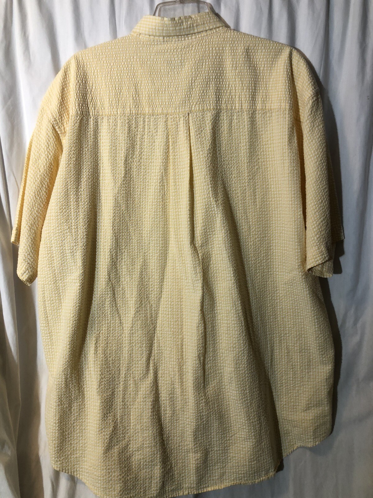 Mens Izod XL Yellow Shirt Button Front Short Sleeve Shirt Tail Hem