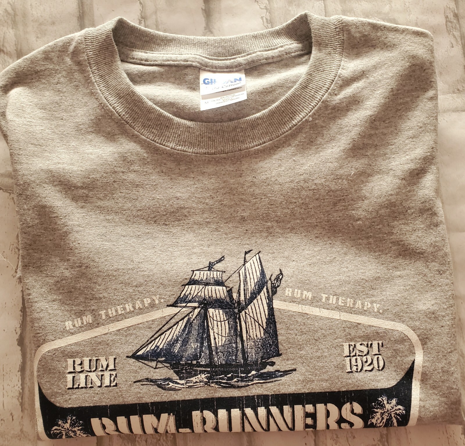 Rum Runners T Shirt Rum Therapy Real McCoy Tiki Aloha Day Drinking Gray Tee M
