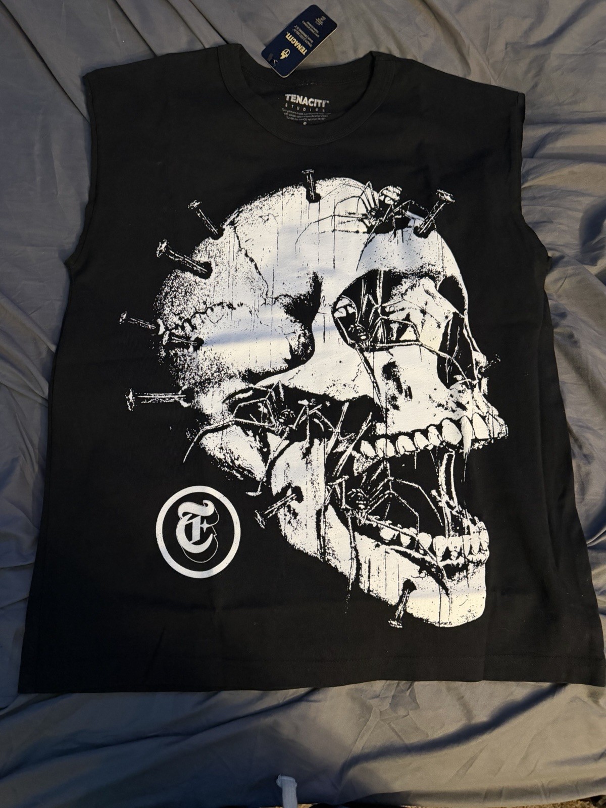 Tenaciti Men’s Size Small T Shirt No Sleeves
