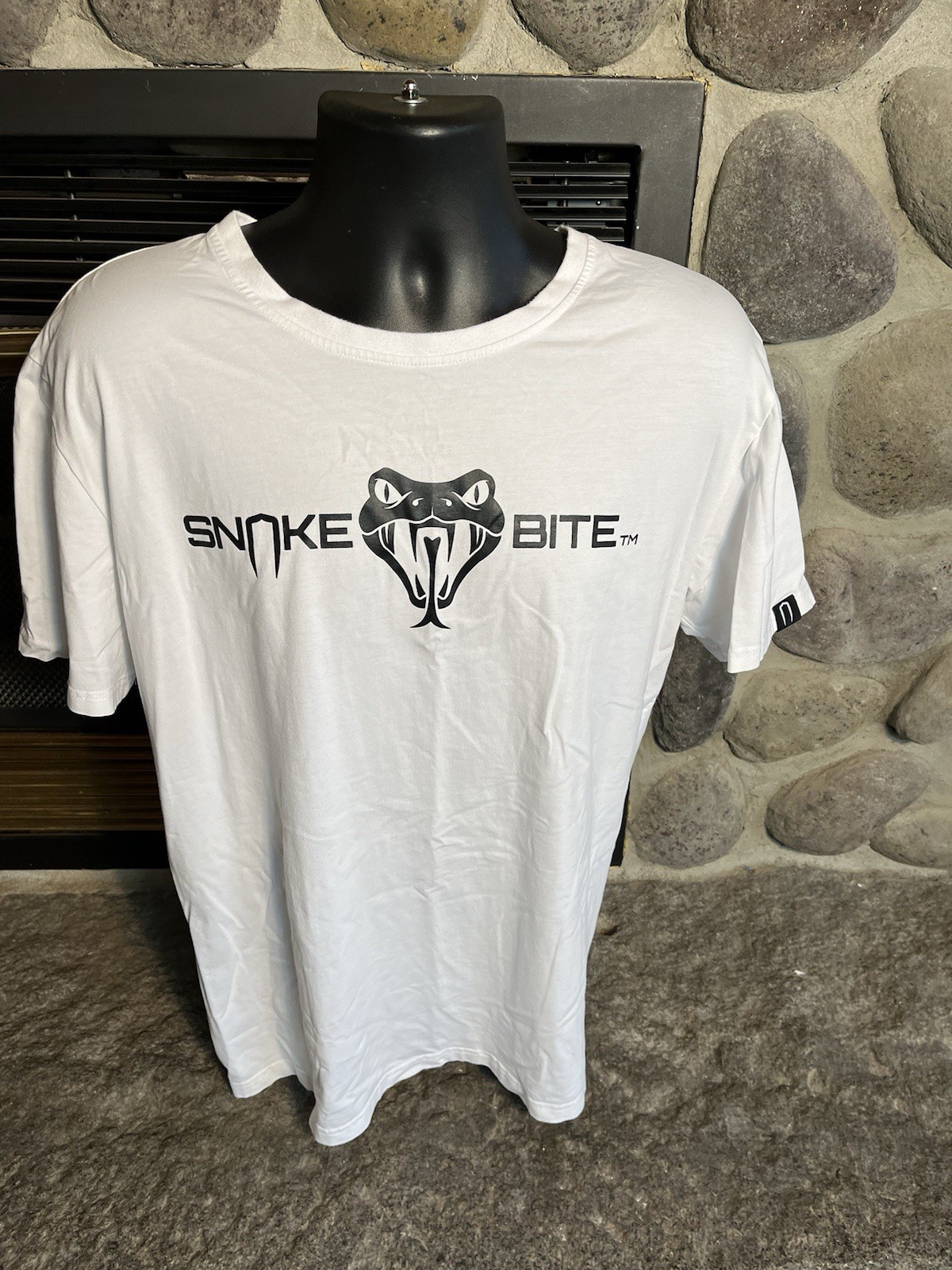 Snake Bite Fitness T-Shirt Men’s XL New