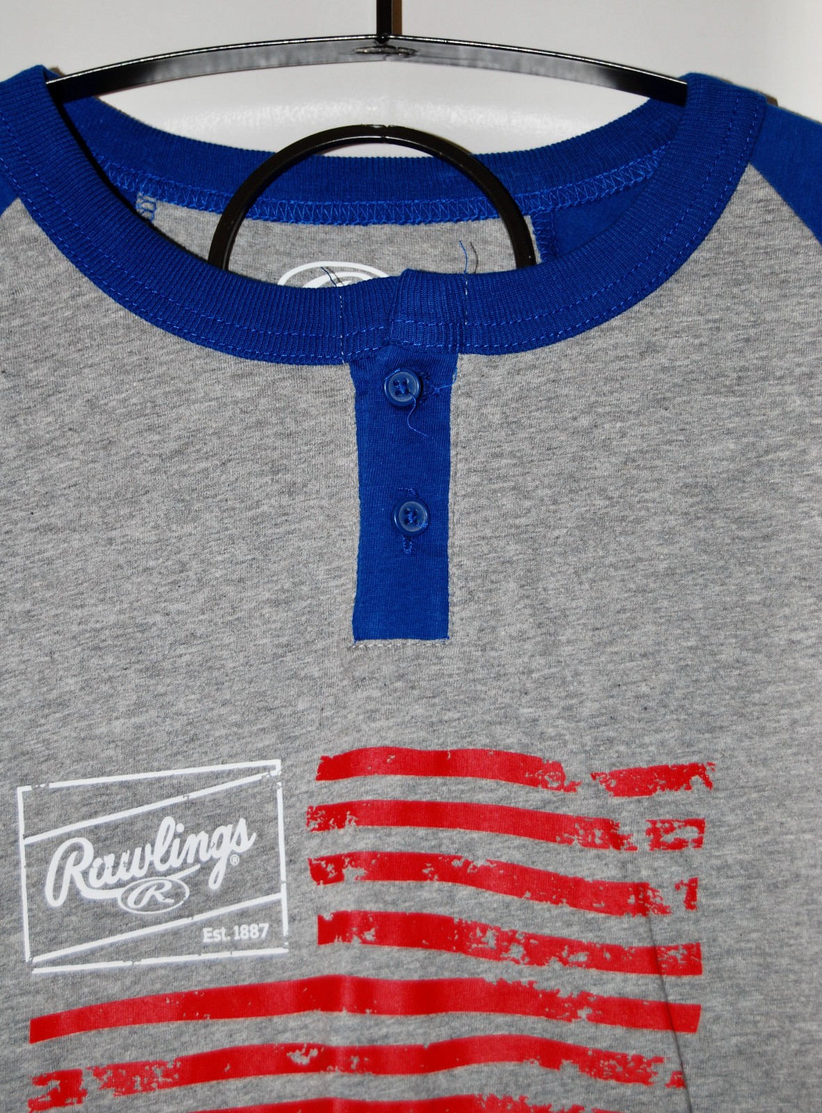 NWT Rawlings Men’s Royal Blue Henley 3/4 Sleeve Flag Baseball Shirt sz M