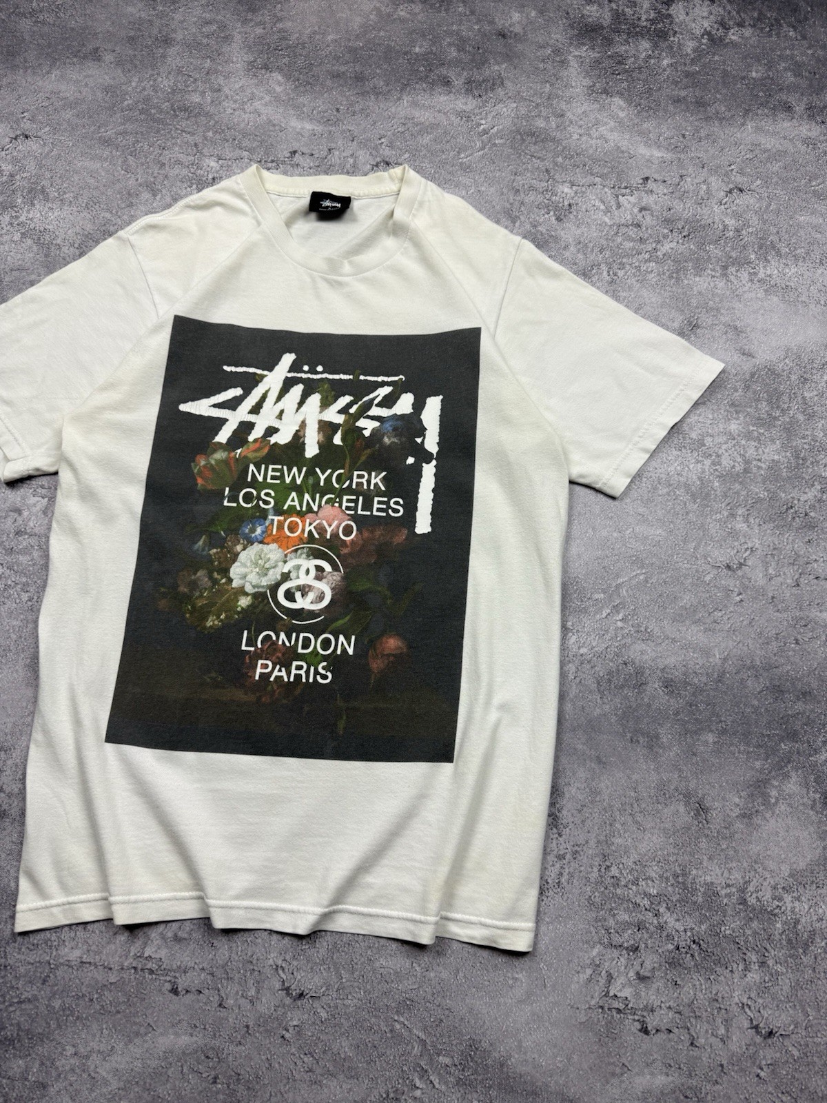 Stussy World Tour T-Shirt Big Logo Flowers Tee Y2K Rare Streetwear Men S Vintage