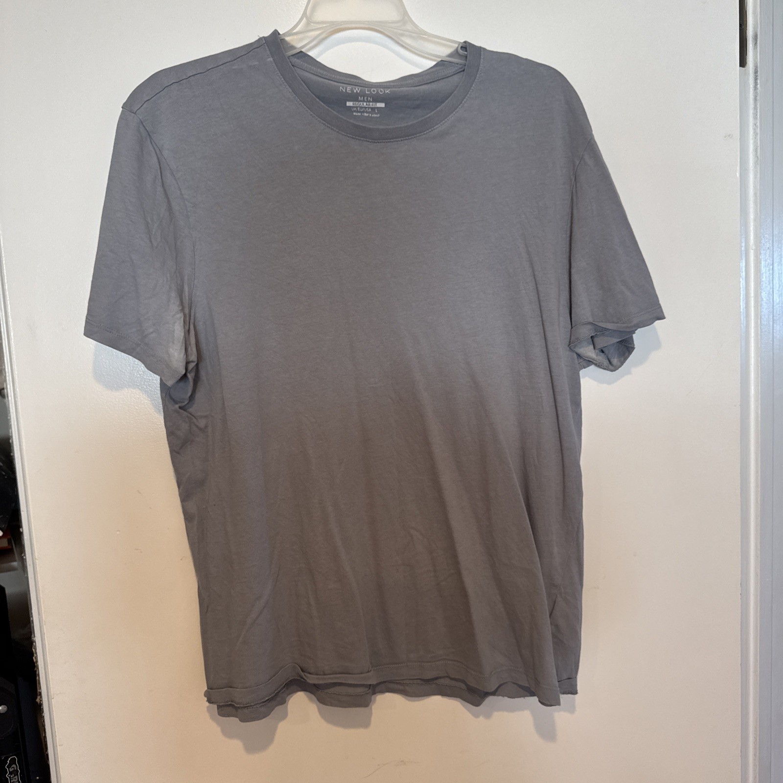 New Look Mens Gray Crew Neck Short Sleeve T-Shirt Size Large after Wash = Medium