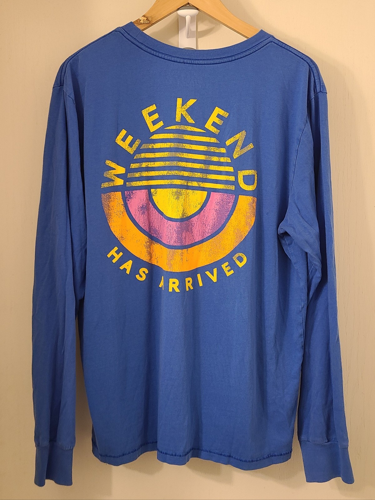Chubbies Long Sleeve Graphic Print T Shirt Size L The weekend has a…