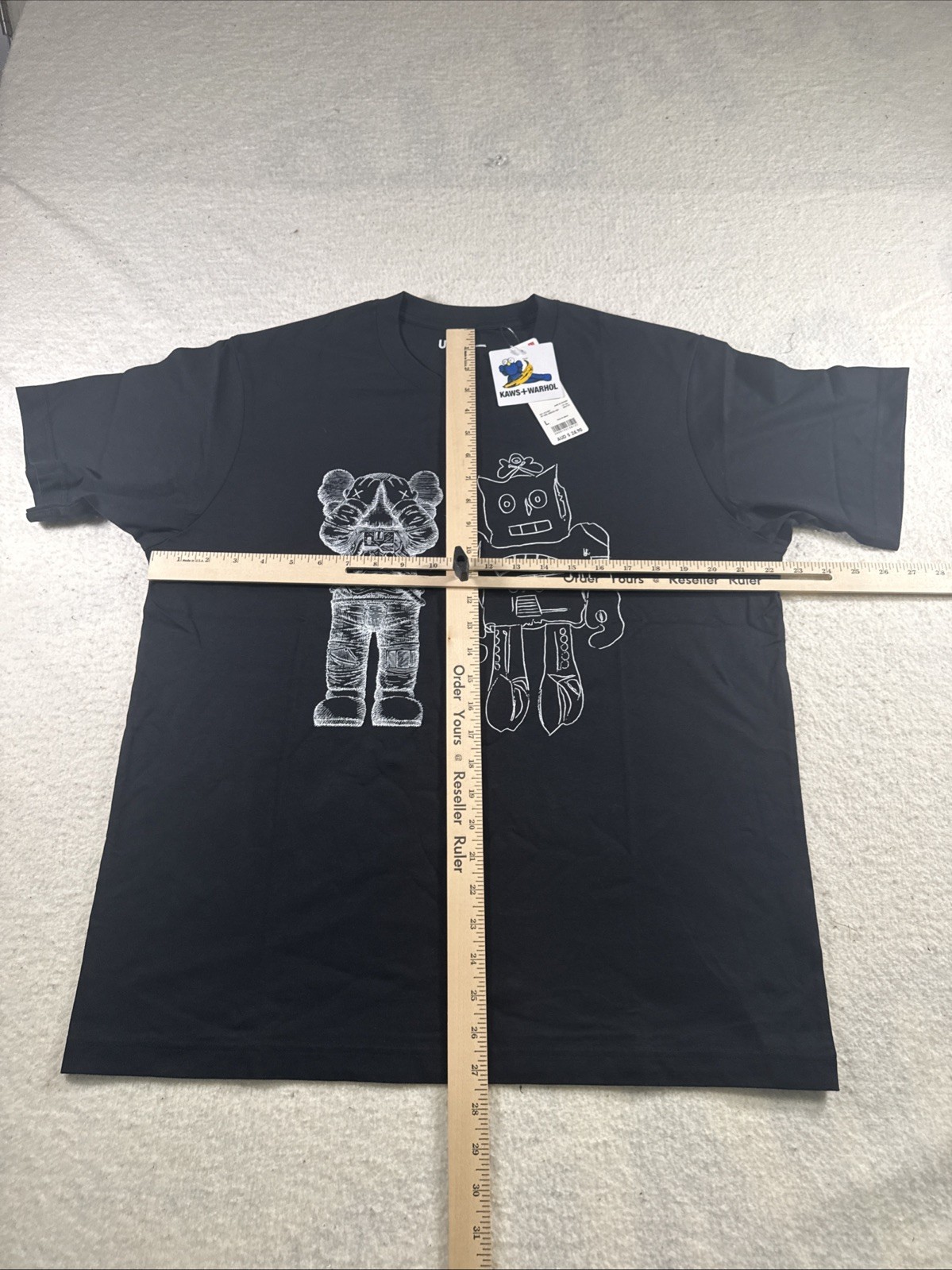 New Uniqlo UT KAWS Warhol Graphic Tee T-Shirt Black With Tags Size Large