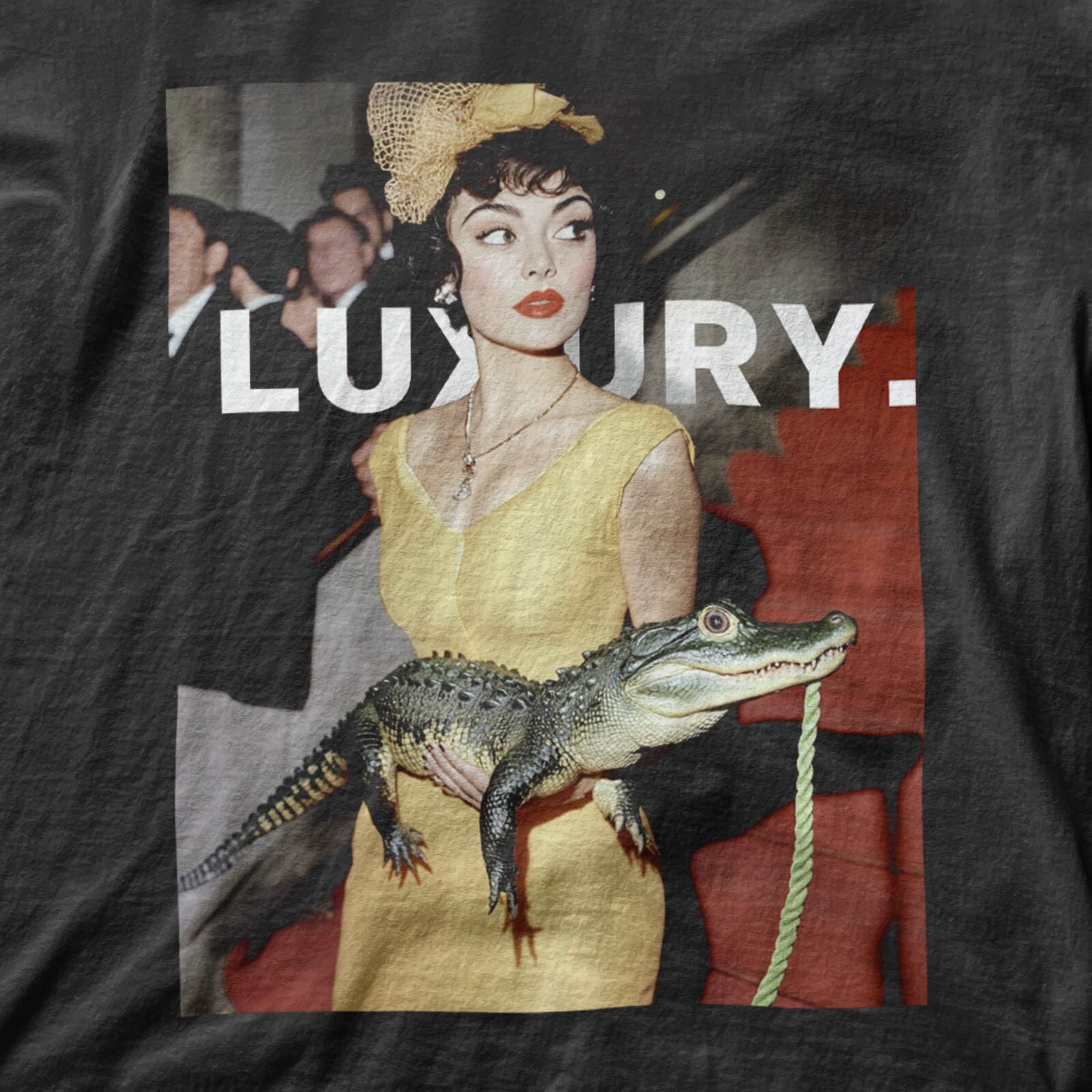 LUXURY – 90s tee timeless trends retro timeless graphic tee retro aesthetic