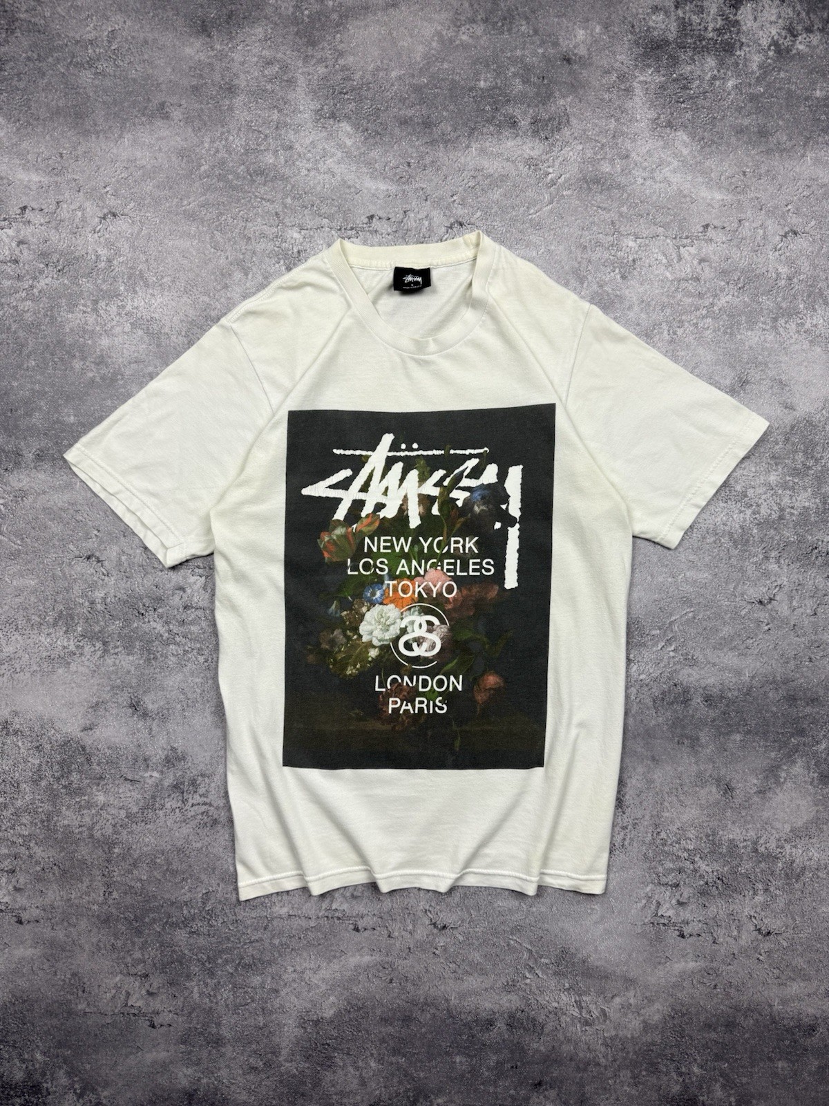 Stussy World Tour T-Shirt Big Logo Flowers Tee Y2K Rare Streetwear Men S Vintage