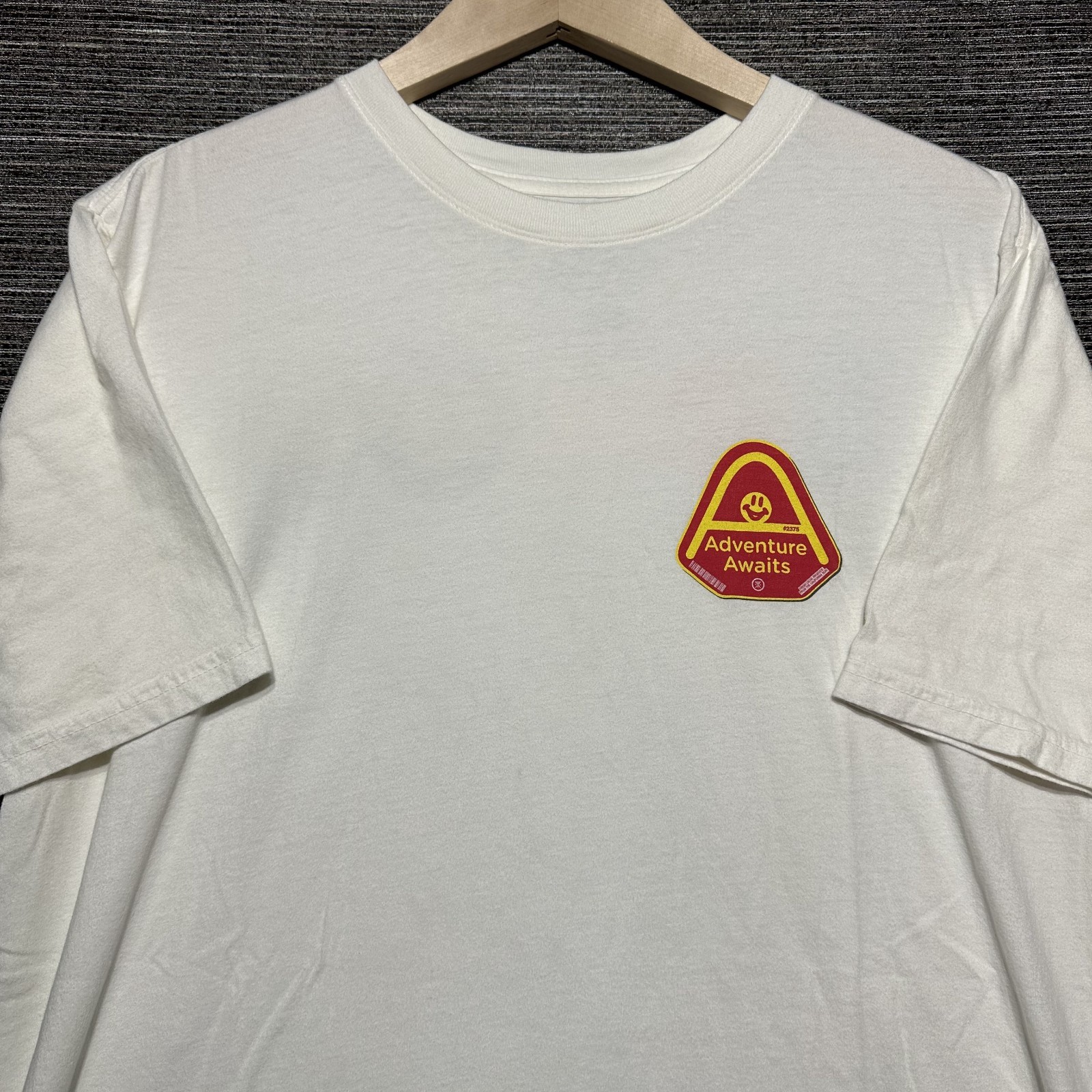 Roark Shirt Men’s L White Short Sleeve Adventure Awaits Premium Tee