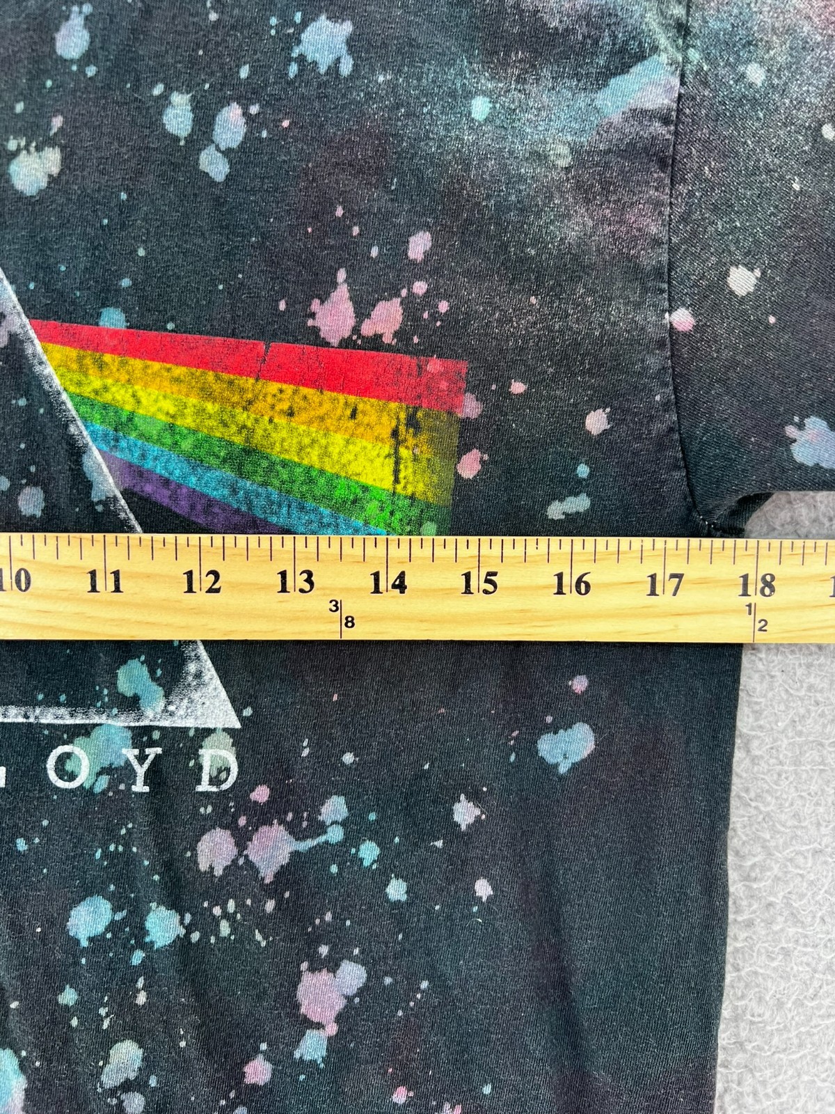 Pink Floyd Men’s Dark Side Of The Moon Prism Splatter Dye Adult T-Shirt Small