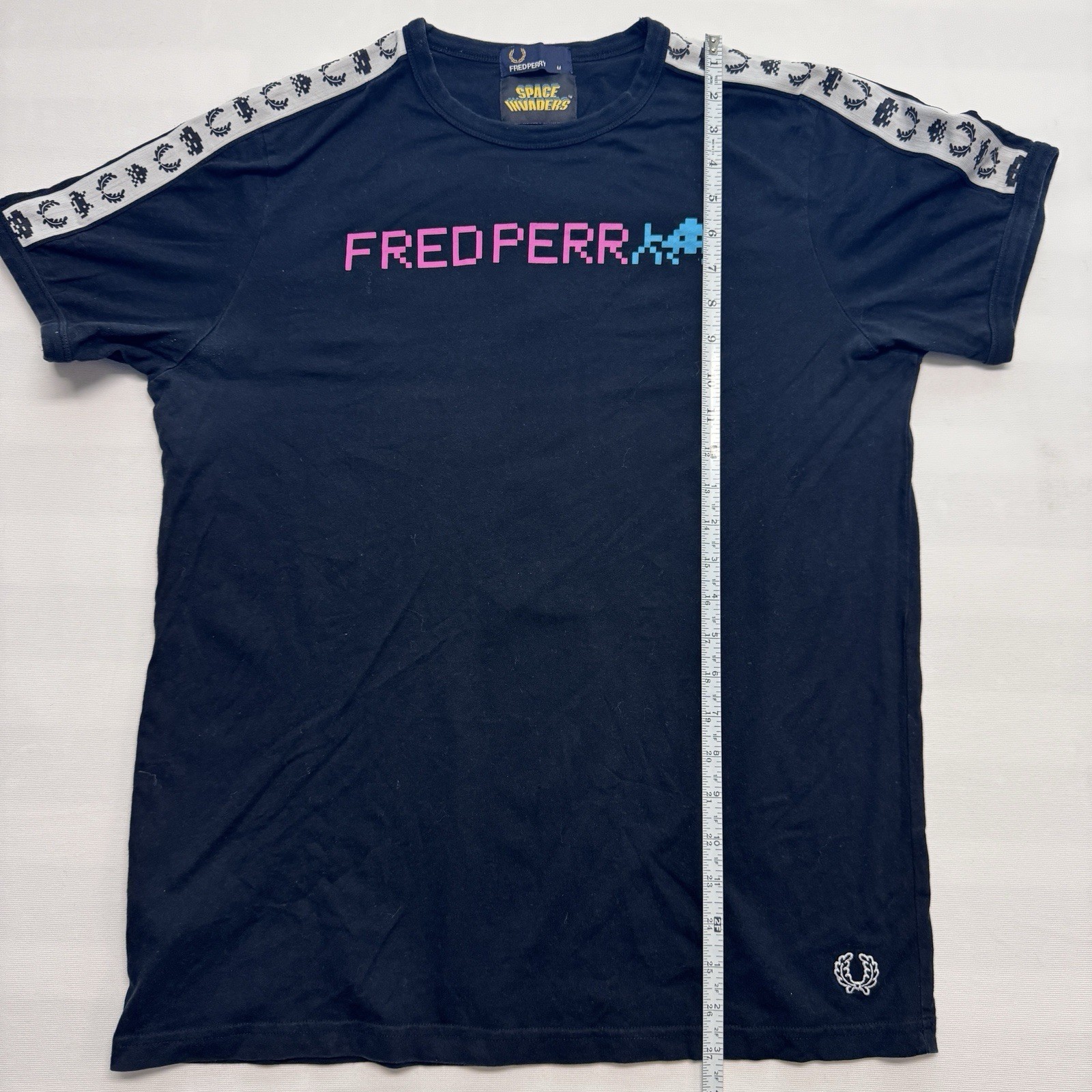 Fred Perry X Space Invaders T-Shirt Fitted Medium Scarce T-Shirt Vintage style
