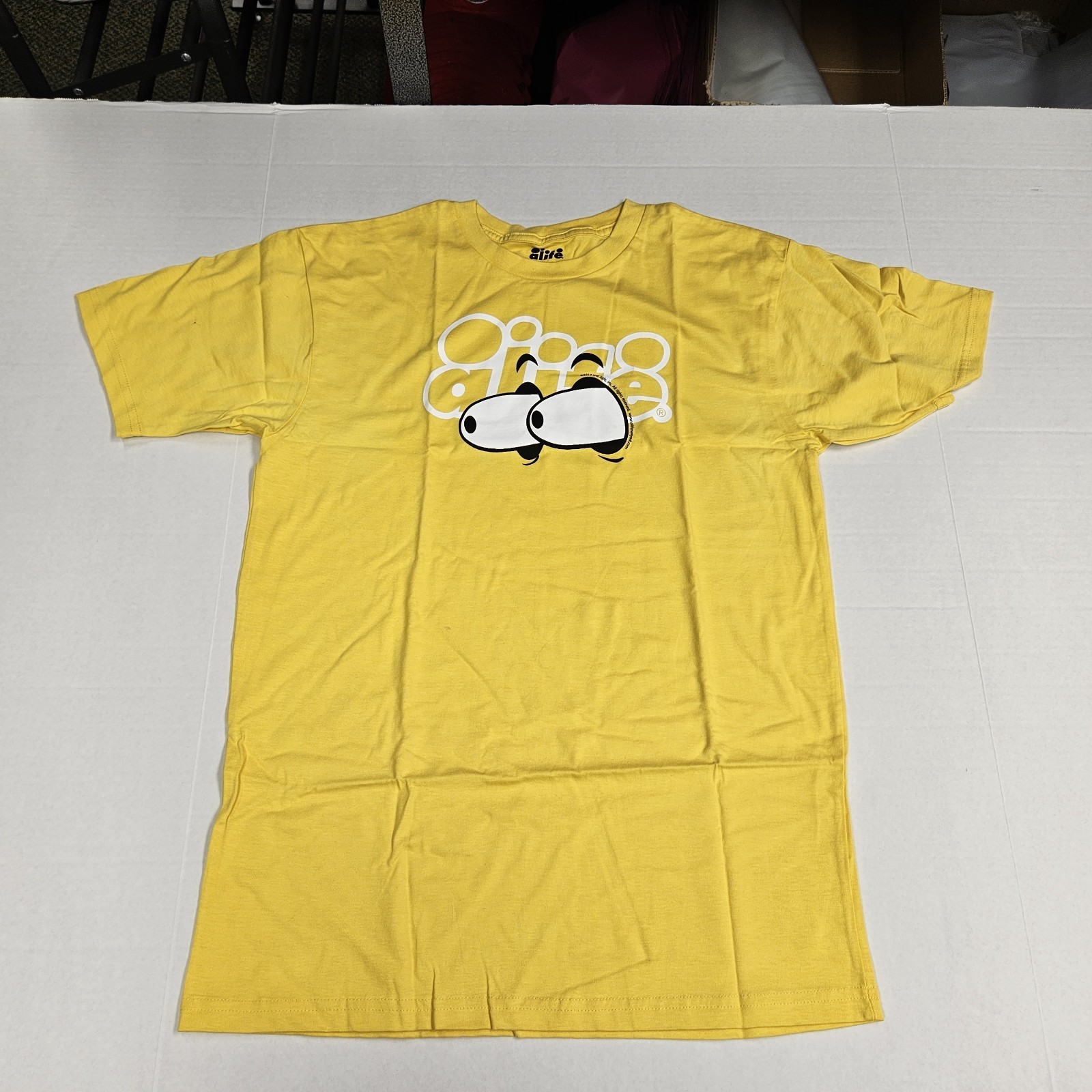 RARE ALIFE Rivington Club NYC Tee ‘Yellow Eyes’ T-Shirt ‘2017’ / Size Large