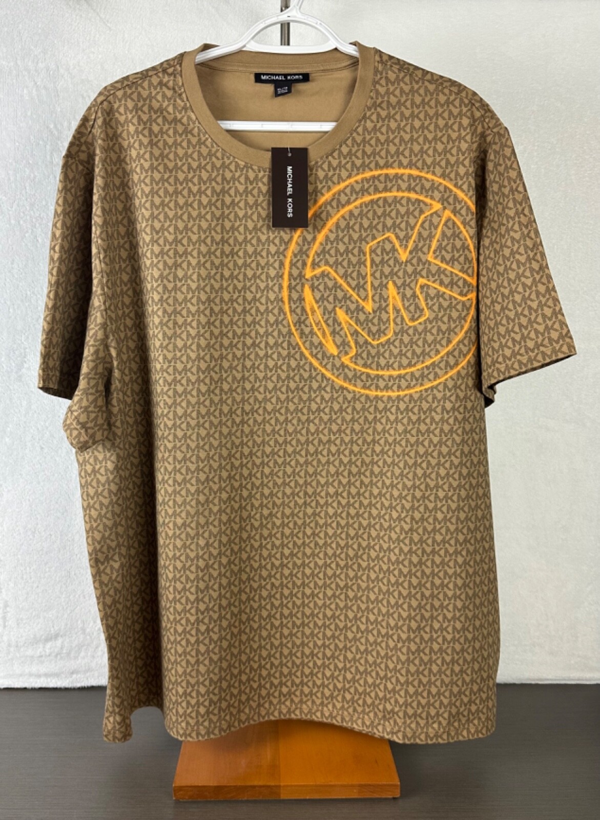 Michael Kors Men’s Camel Brown Graphic MK Signature Logo T-Shirt XL New With Tag