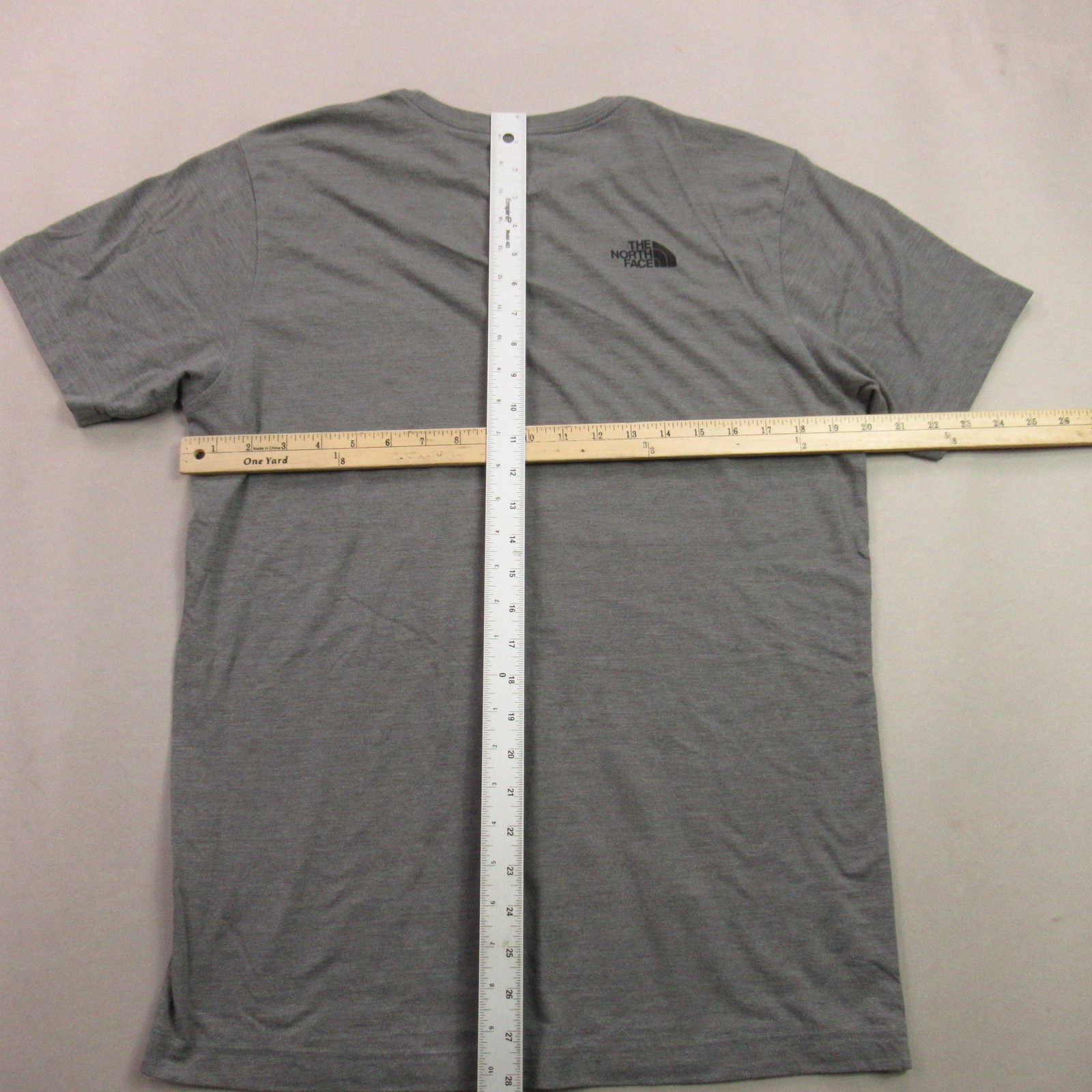 The North Face Men’s Gray Graphic Logo Slim Fit Short Sleeve Pocket T-Shirt Size
