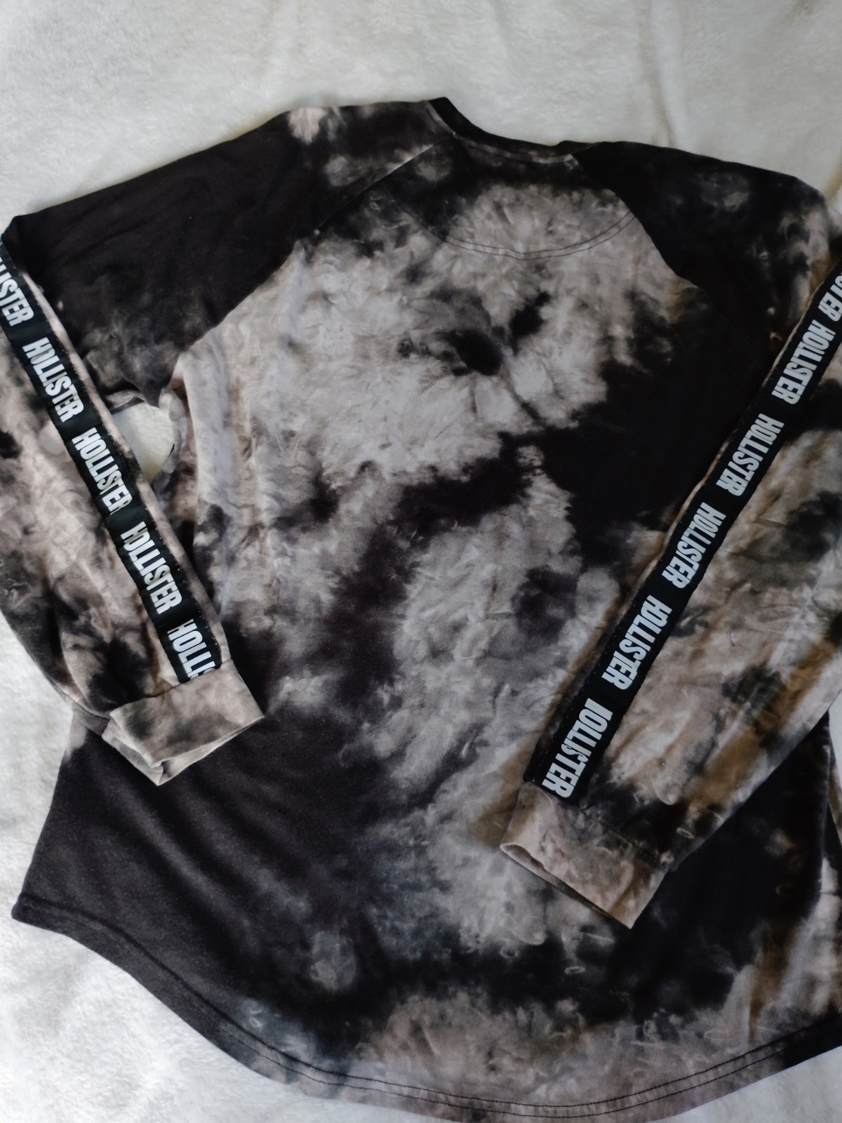 Hollister Los Angeles Men’s Long Sleeve Tye Dye Graphic T-Shirt Curved Hem Sz L
