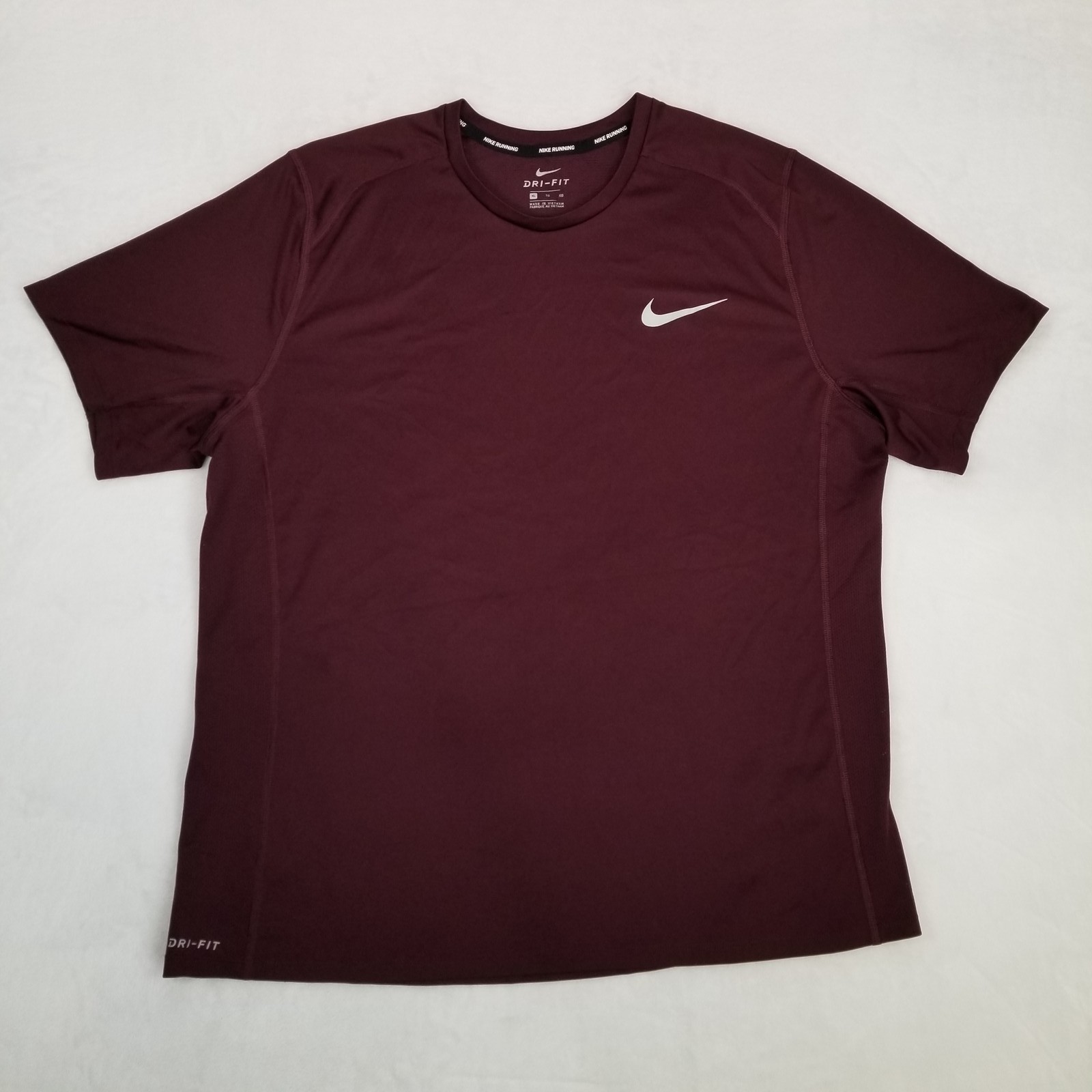 Nike Dri-FIT Men’s Maroon Short Sleeve Running T-Shirt XL Workout Gym Classic