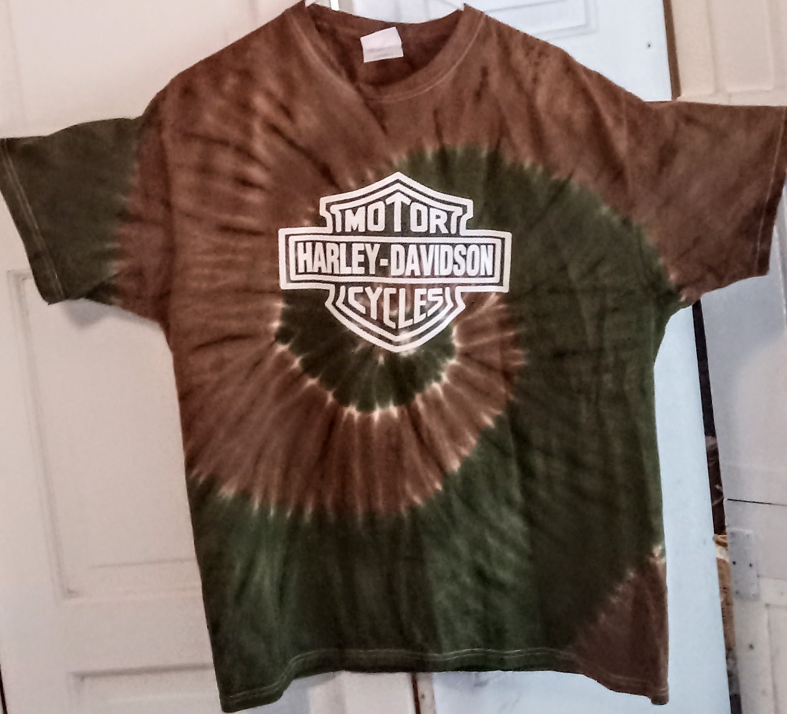 Harley-Davidson T-Shirt-Graphic Print Back-Front Logo-Chest 44in-Lg-pre-owned