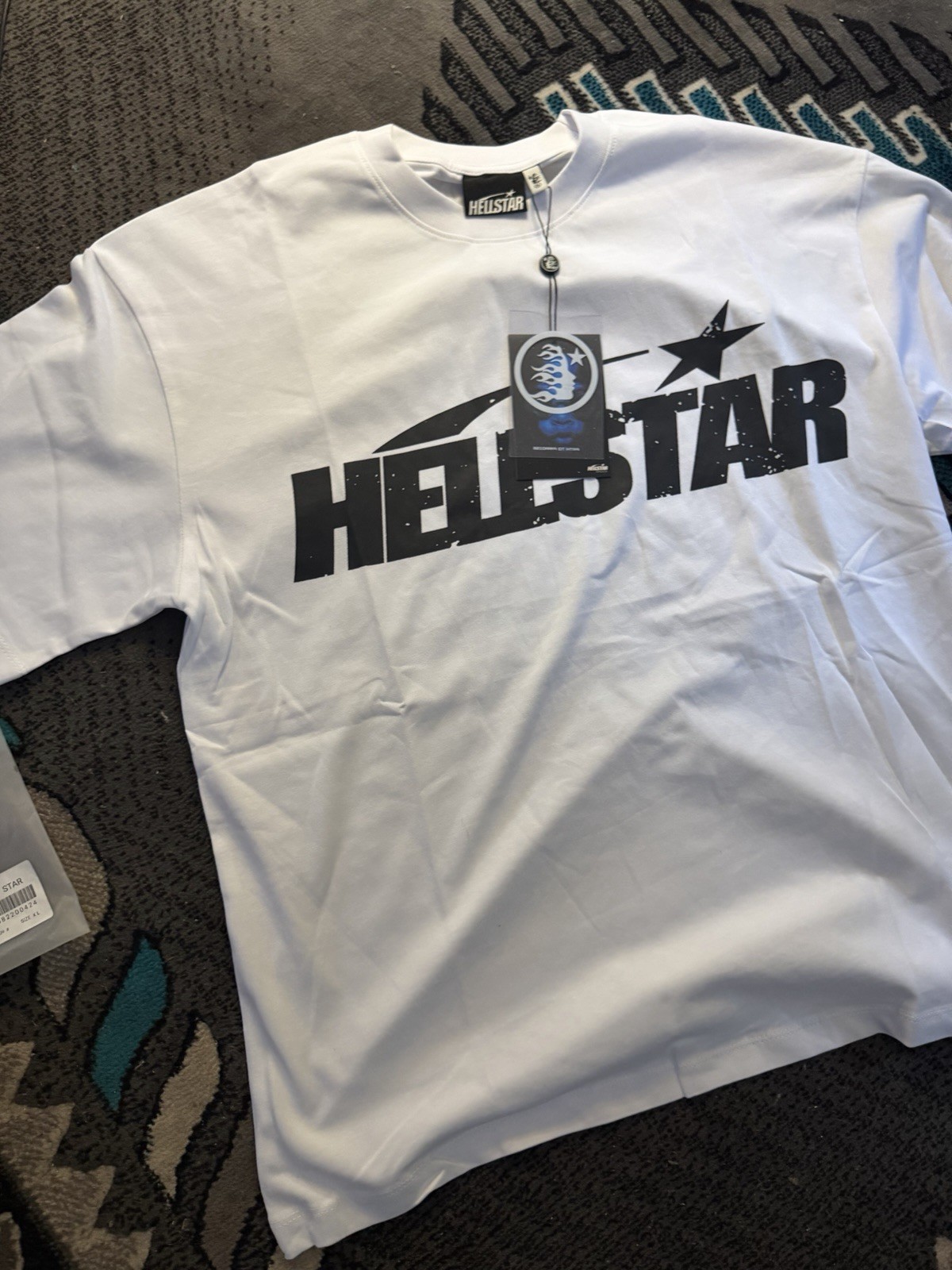 HELLSTAR Men’s White Graphic Logo Crew Neck Short Sleeve T-Shirt Tee Size XL