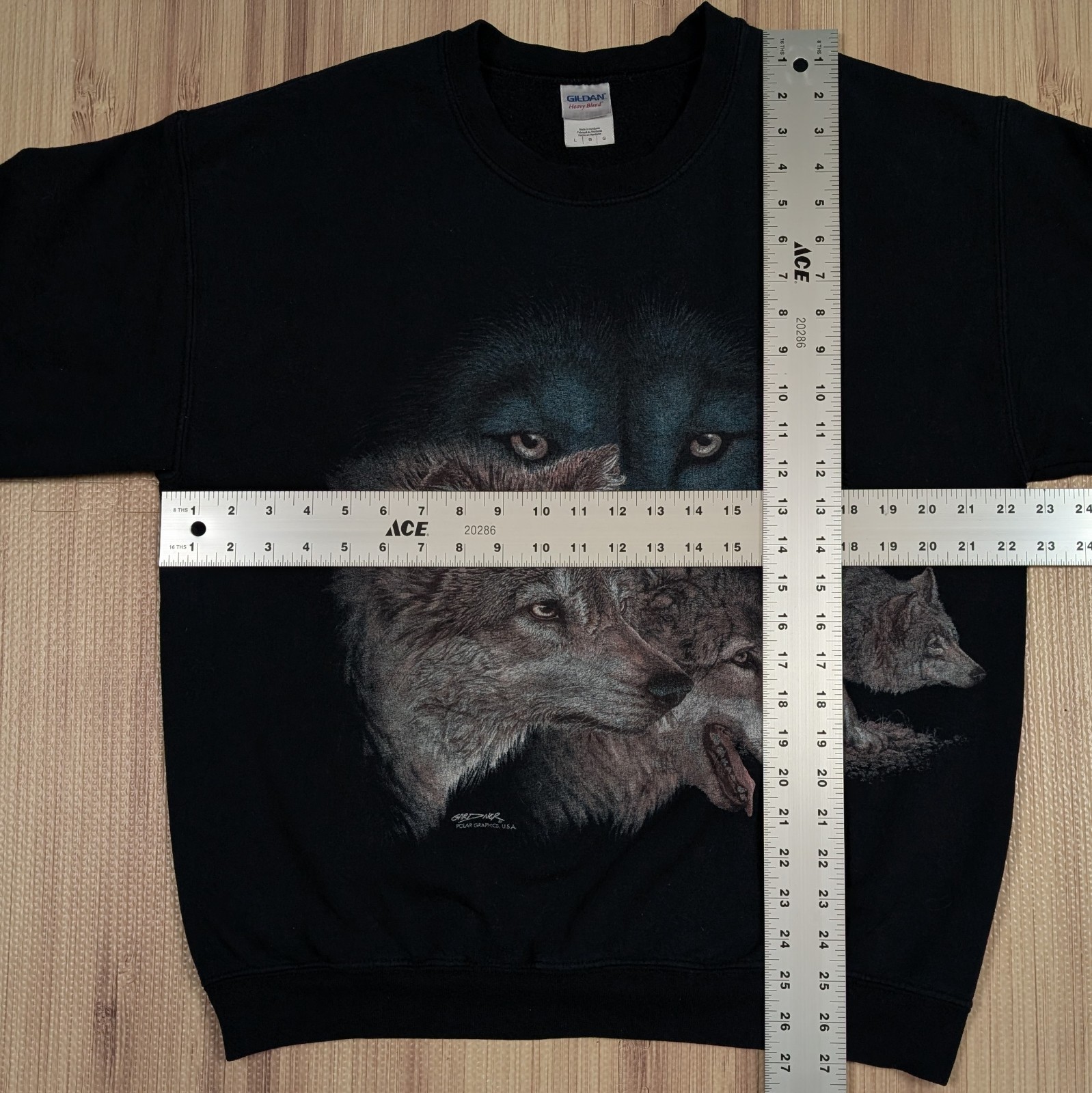 Polar Graphics Gardner Wolves Wolf Graphic Nature Moon Sweatshirt Large Black