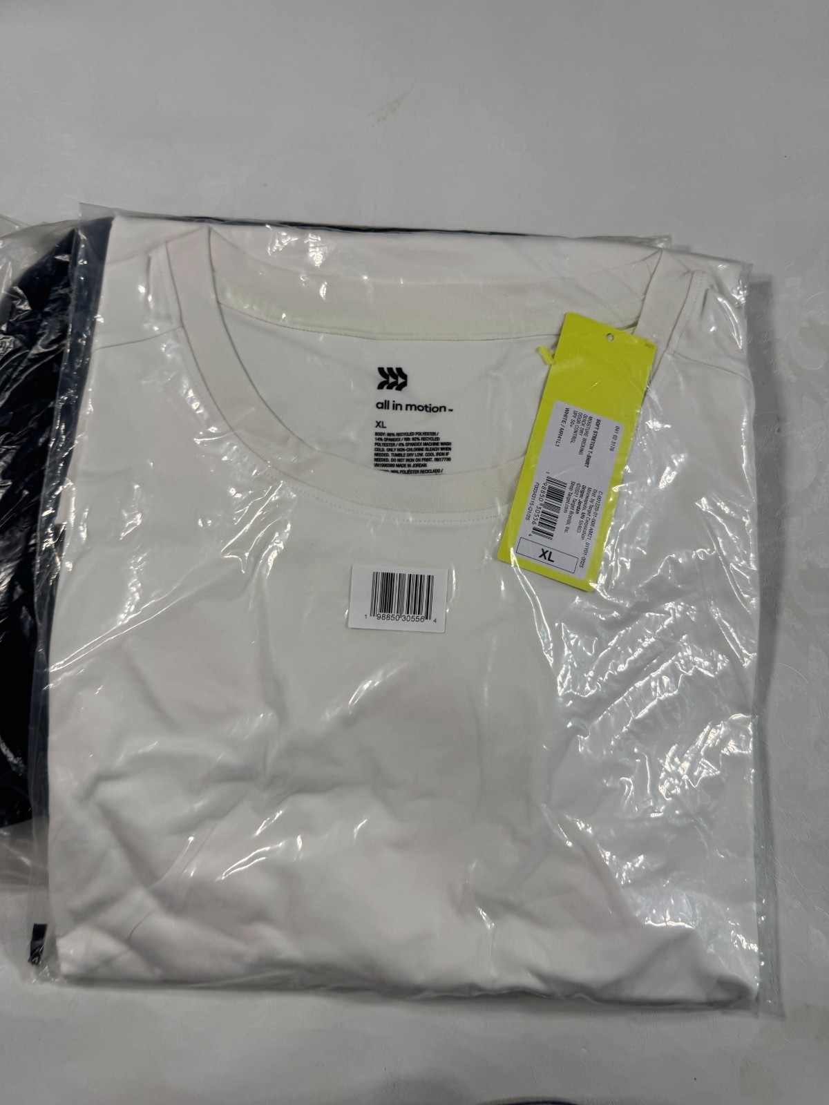 All in Motion Men’s Relaxed Fit Soft Stretch T Shirt White Size XL NWT