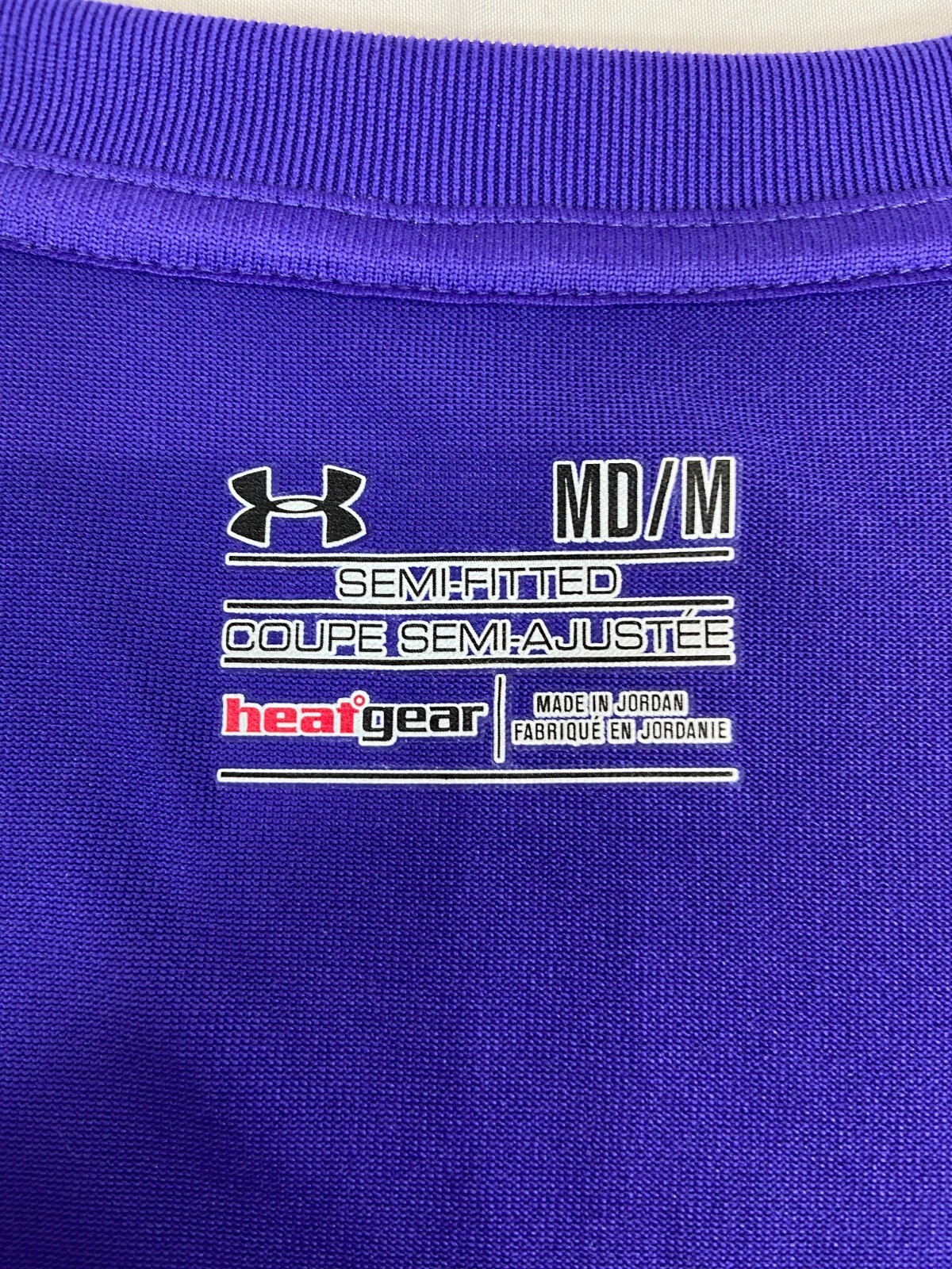 Womens Under Armour Semi Fitted T Shirt Athletic Sports Purple Medium Outdoor