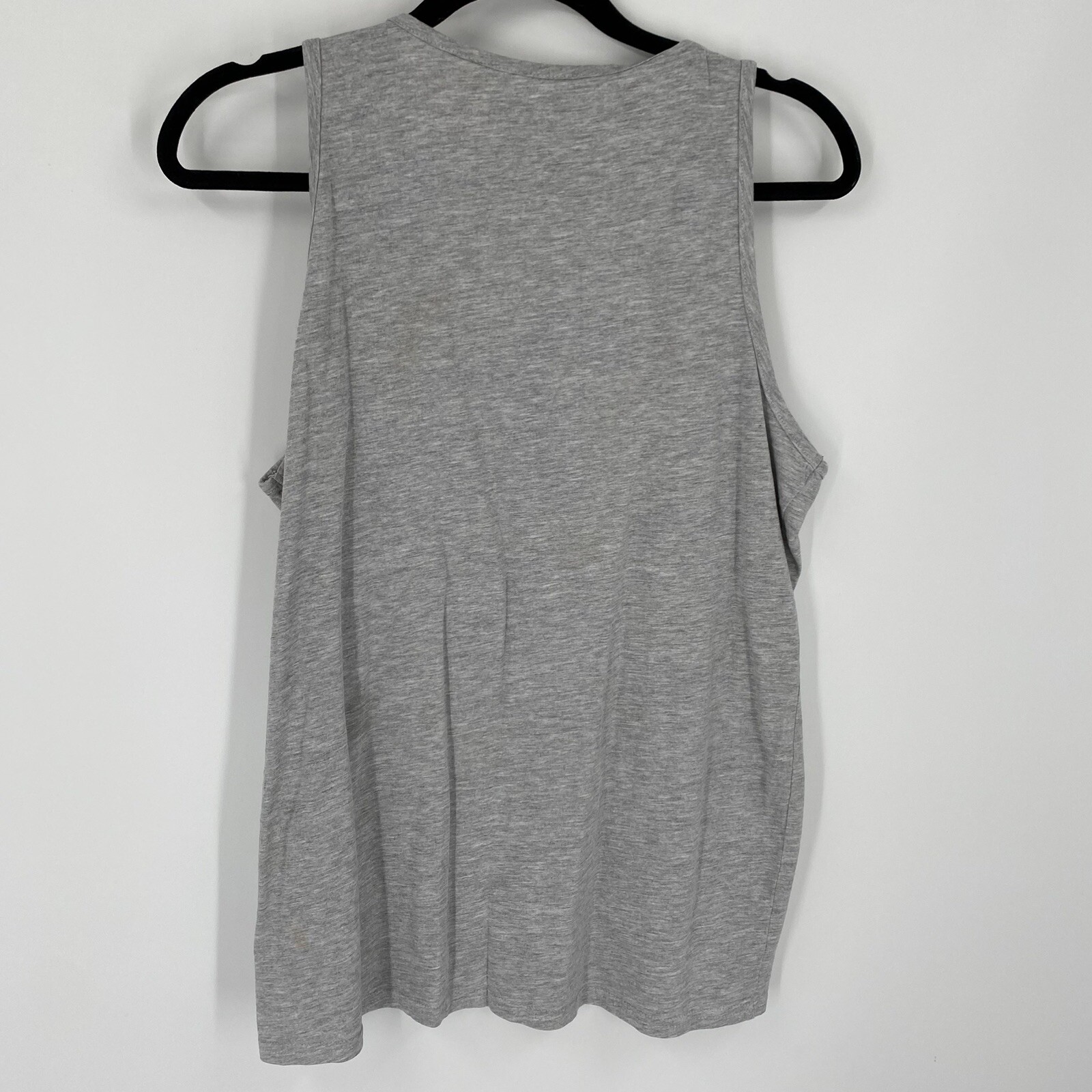 Man BooHoo Men Men’s Scoop Neck Gray Sleeveless Shirt size M