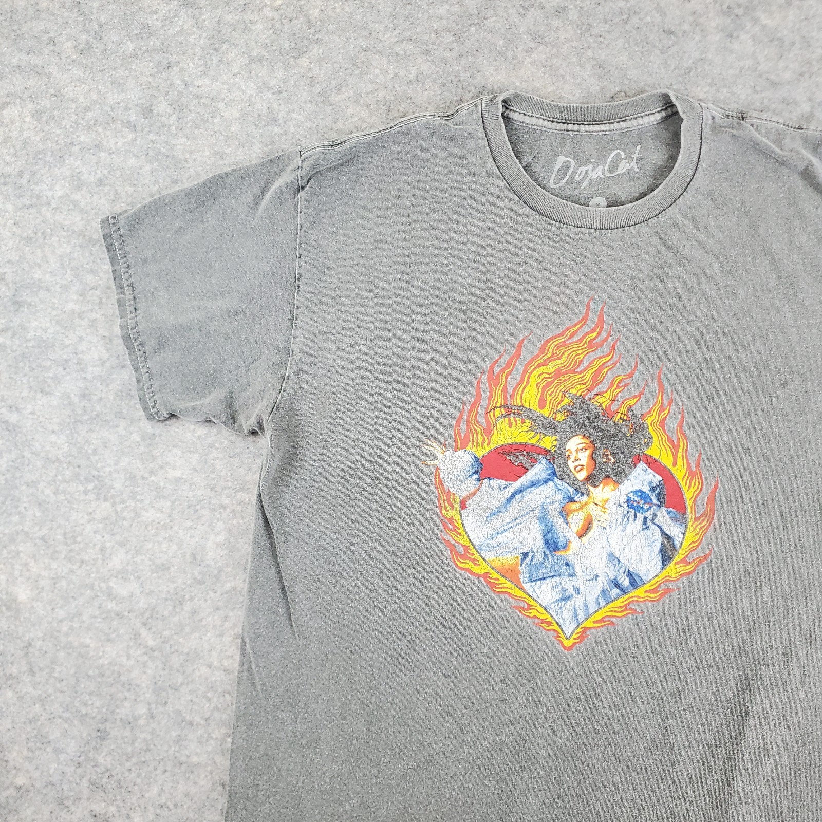 Doja Cat Shirt Mens Medium Gray Crew Neck Short Sleeve Graphics Stretch Pullover