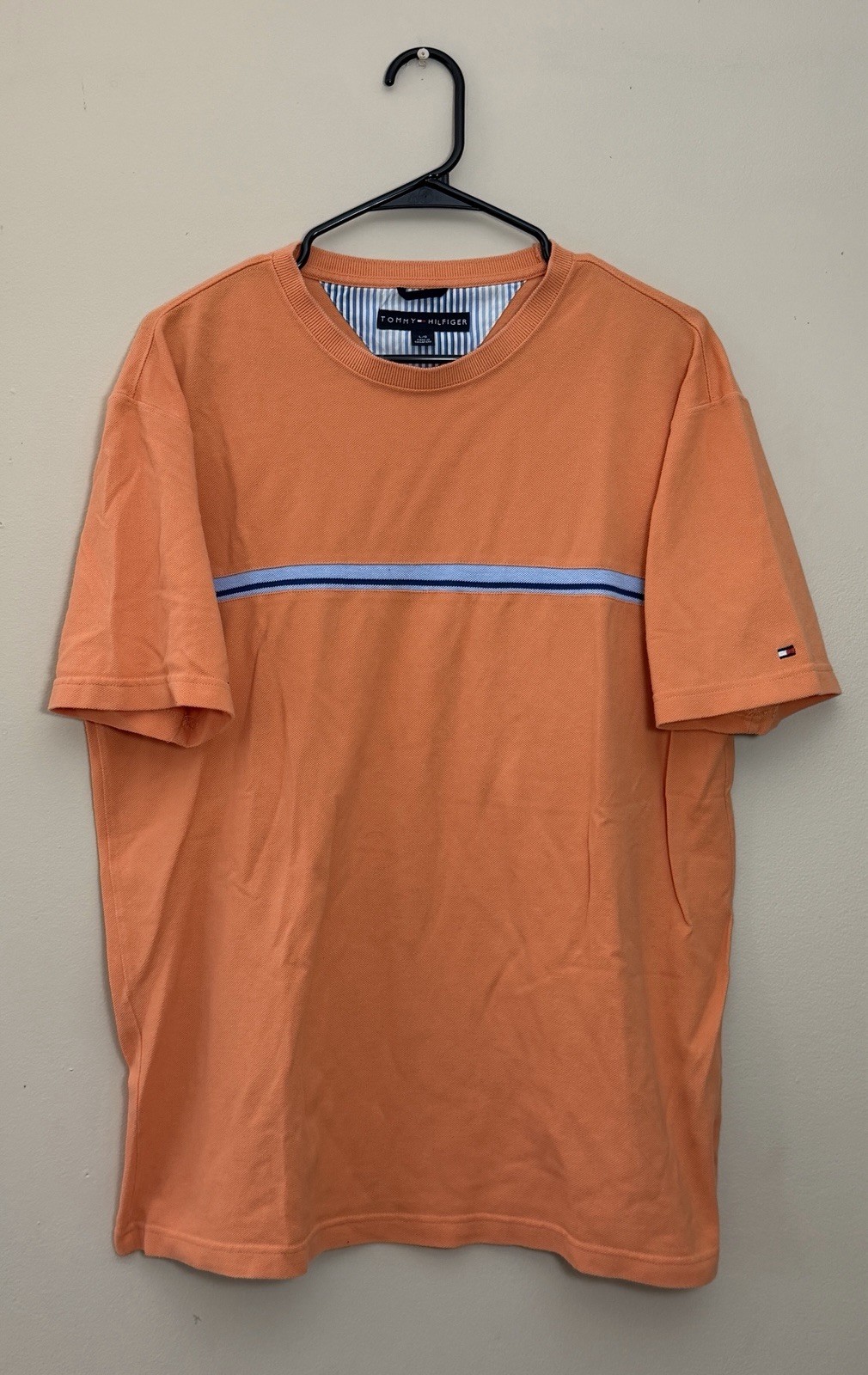 Tommy Hilfiger Men’s Orange Striped Chest T-Shirt Short Sleeve Size L