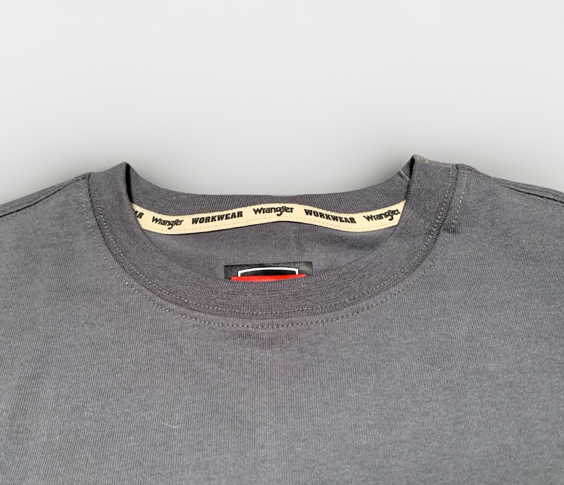NEW Wrangler Workwear Men’s Gray/Long Sleeve/Pocket/Heavyweight T-Shirt Size M
