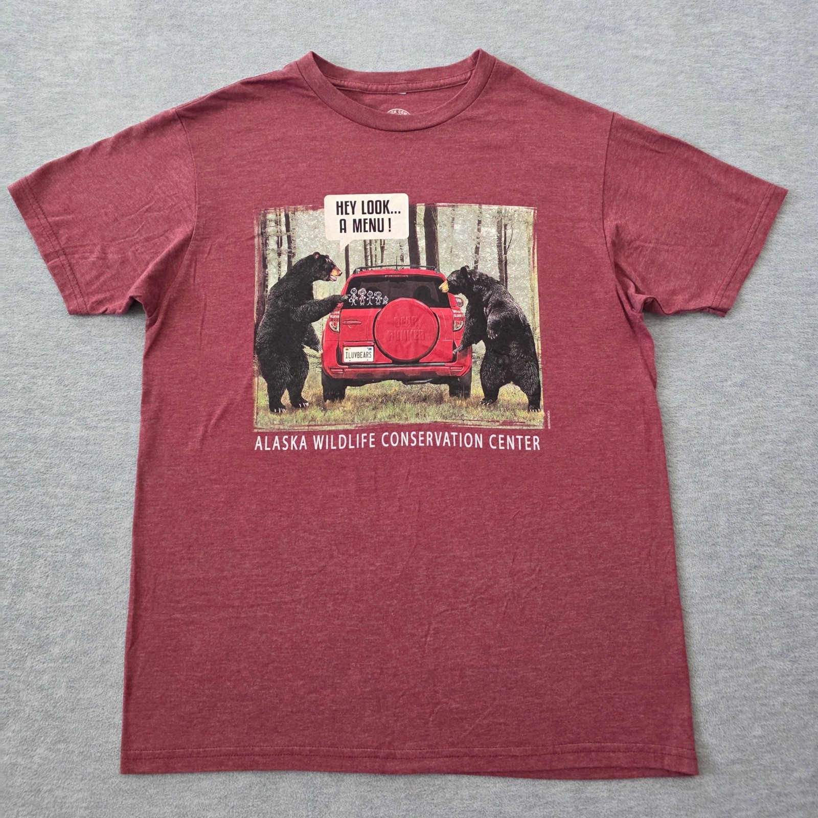 Duck Company Alaska Wildlife Conservation Center Bear Menu T-Shirt Mens Medium