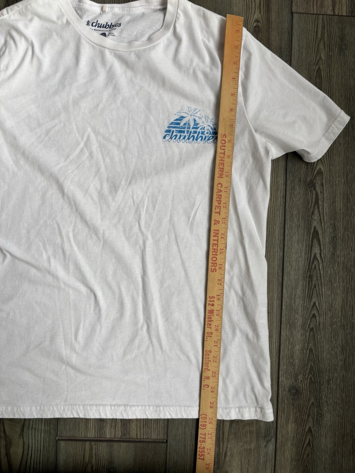 Chubbies Men’s The Weekend Has Arrived White Graphic T Shirt Short Sleeve Size L