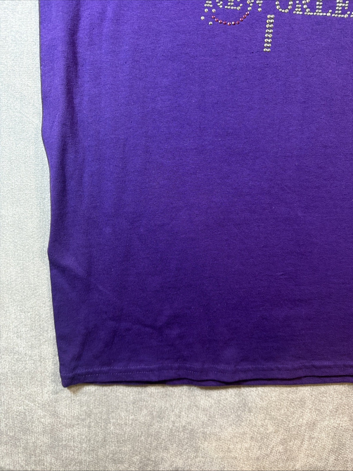 *NWT New Orleans French Quarter Studded Design T-shirt Size M Purple