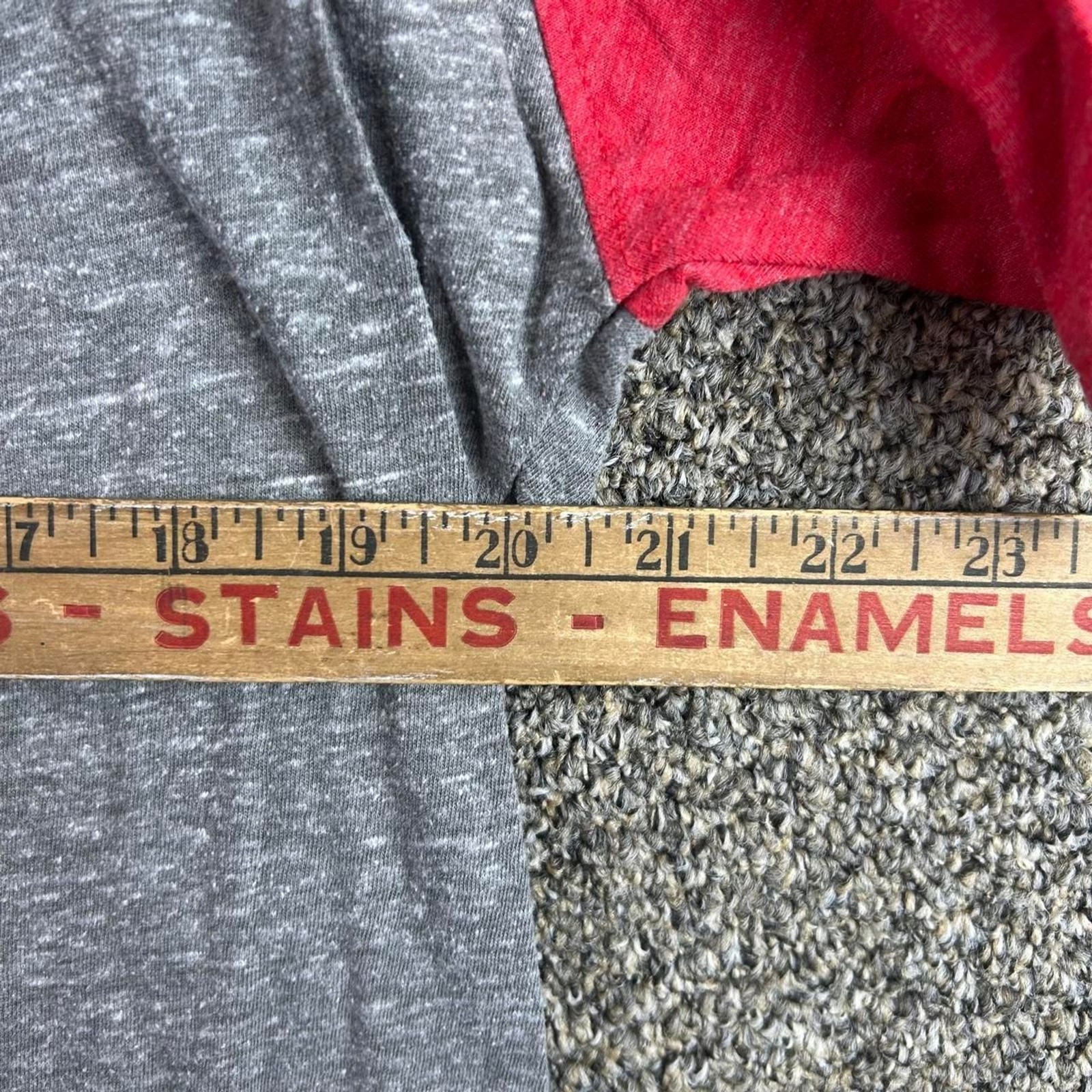 Unbranded Men’s Grey and Red T-shirt
