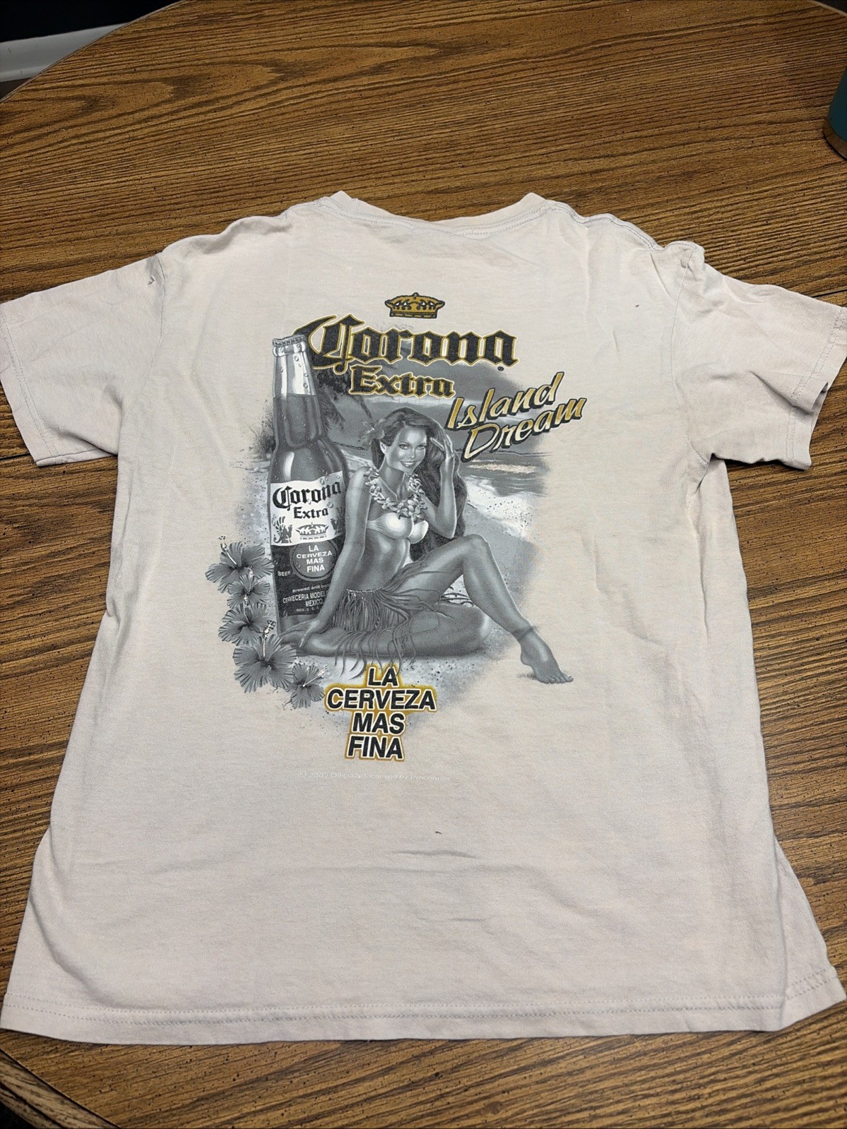 Corona T Shirt Mens Large Brown Pinup Girl Island Casino Y2K Vintage