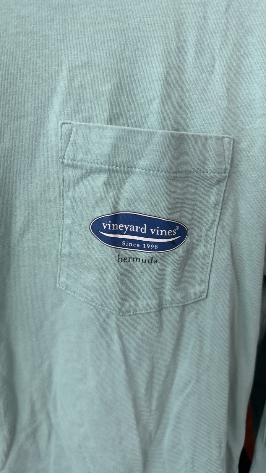 Vineyard Vines XS Green Long Sleeve Pocket Crew Neck Bermuda Logo Graphic Tee