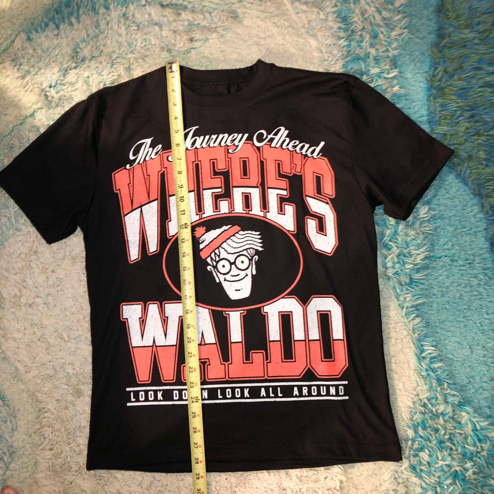 Where’s Waldo? Waldo Black Graphic Print Crew Neck Short Sleeve Tee Unisex S