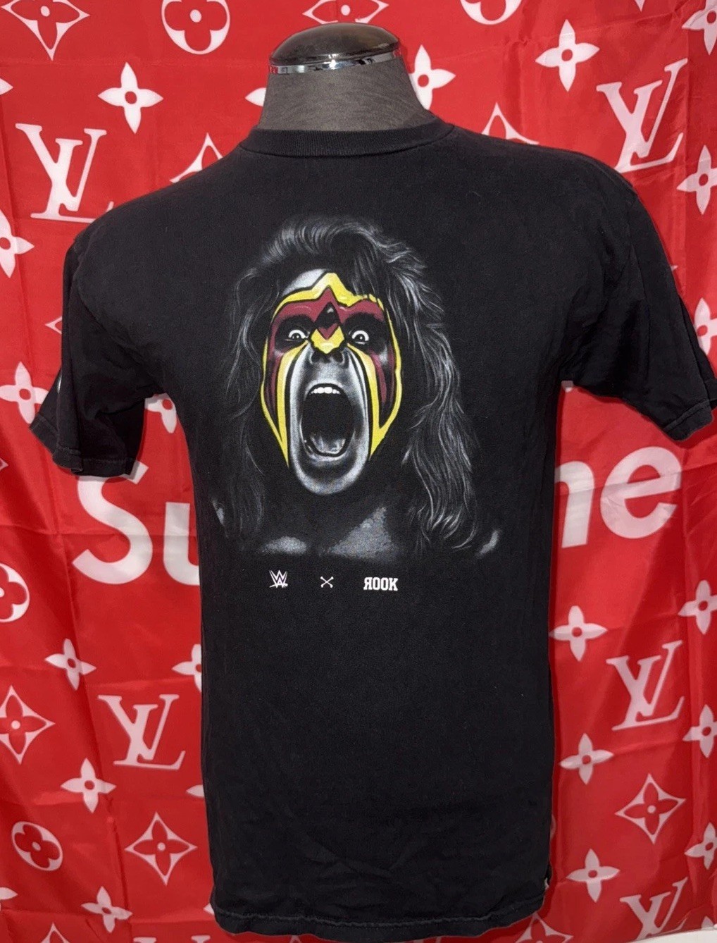 Men’s WWE x Rook Collaboration Ultimate Warrior Tshirt Size Medium
