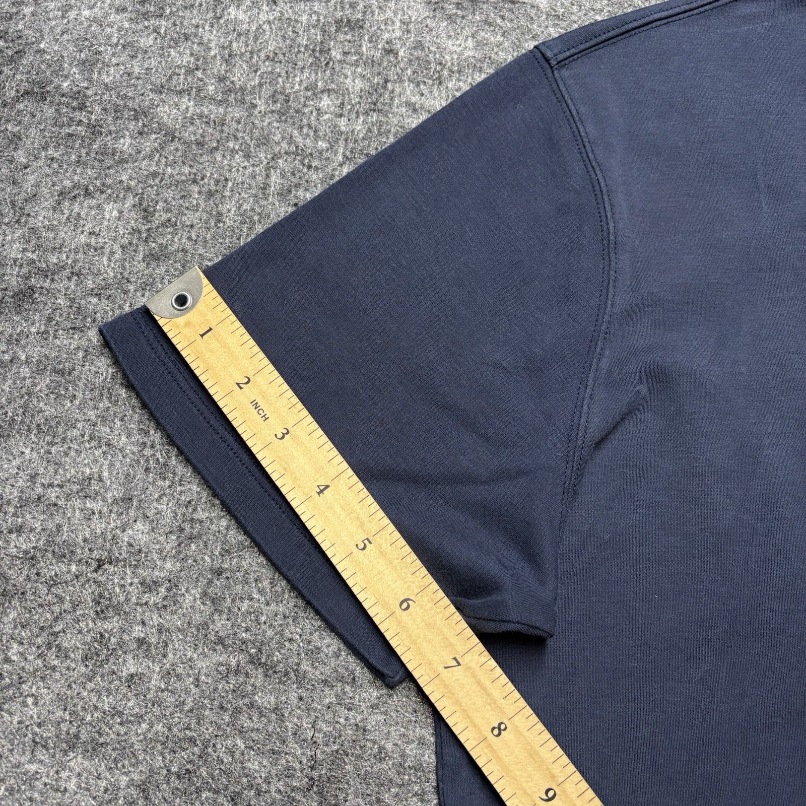ROBERT BARAKETT Men’s Size L T-Shirt 100% Pima Cotton Soft Blue Night Crew Neck