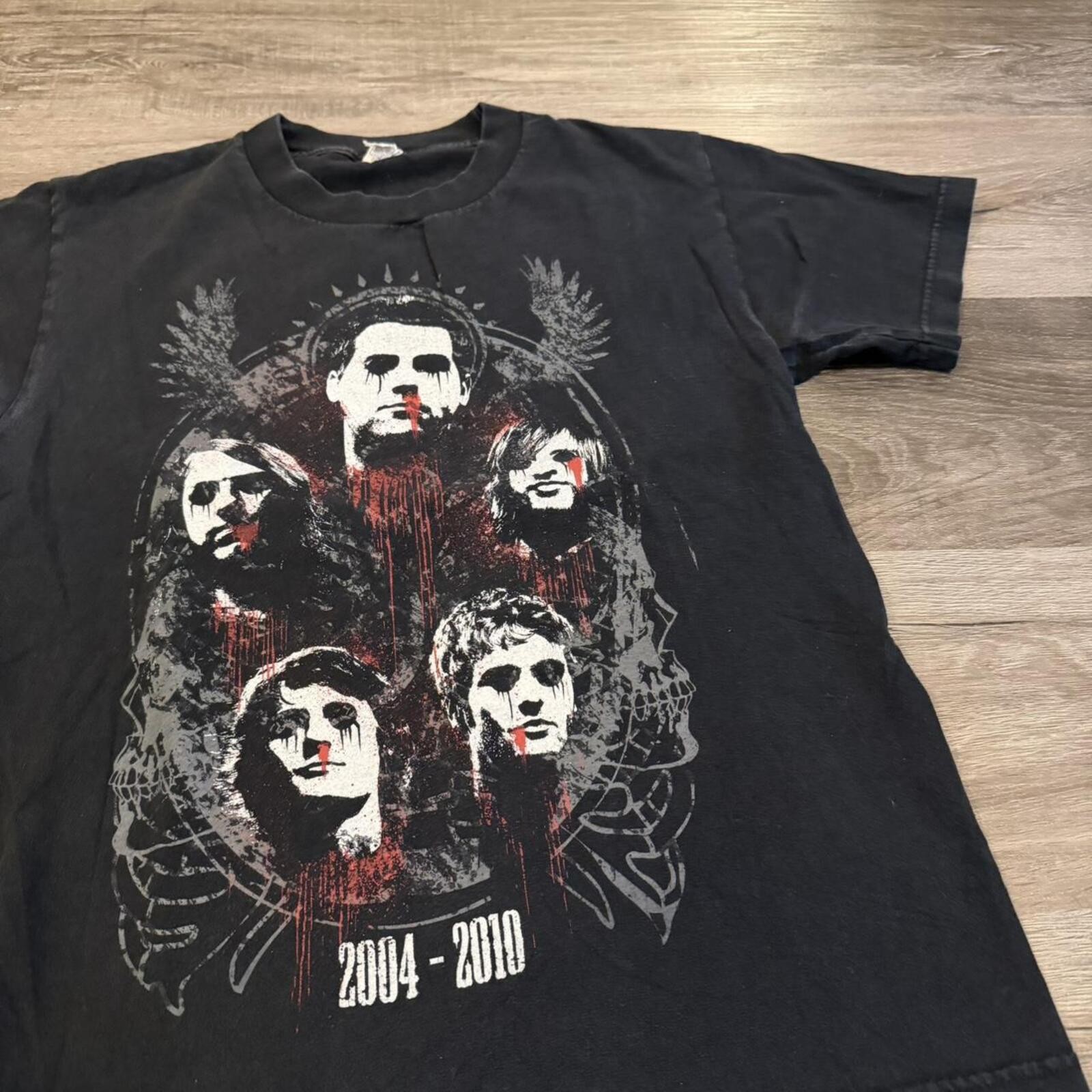 vintage straight reads the line last show t shirt 2010 S