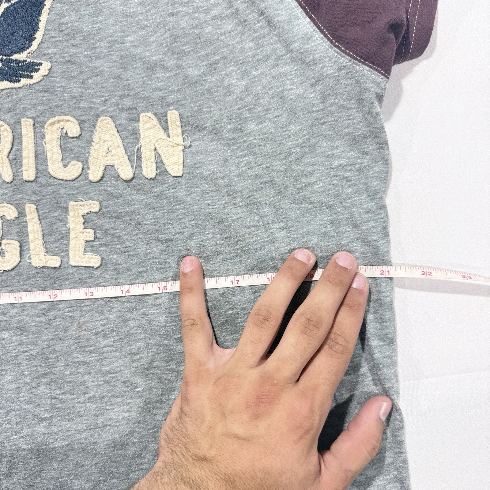 American Eagle Men’s Super Soft Raglan Logo Graphic Tee Grey Size Large