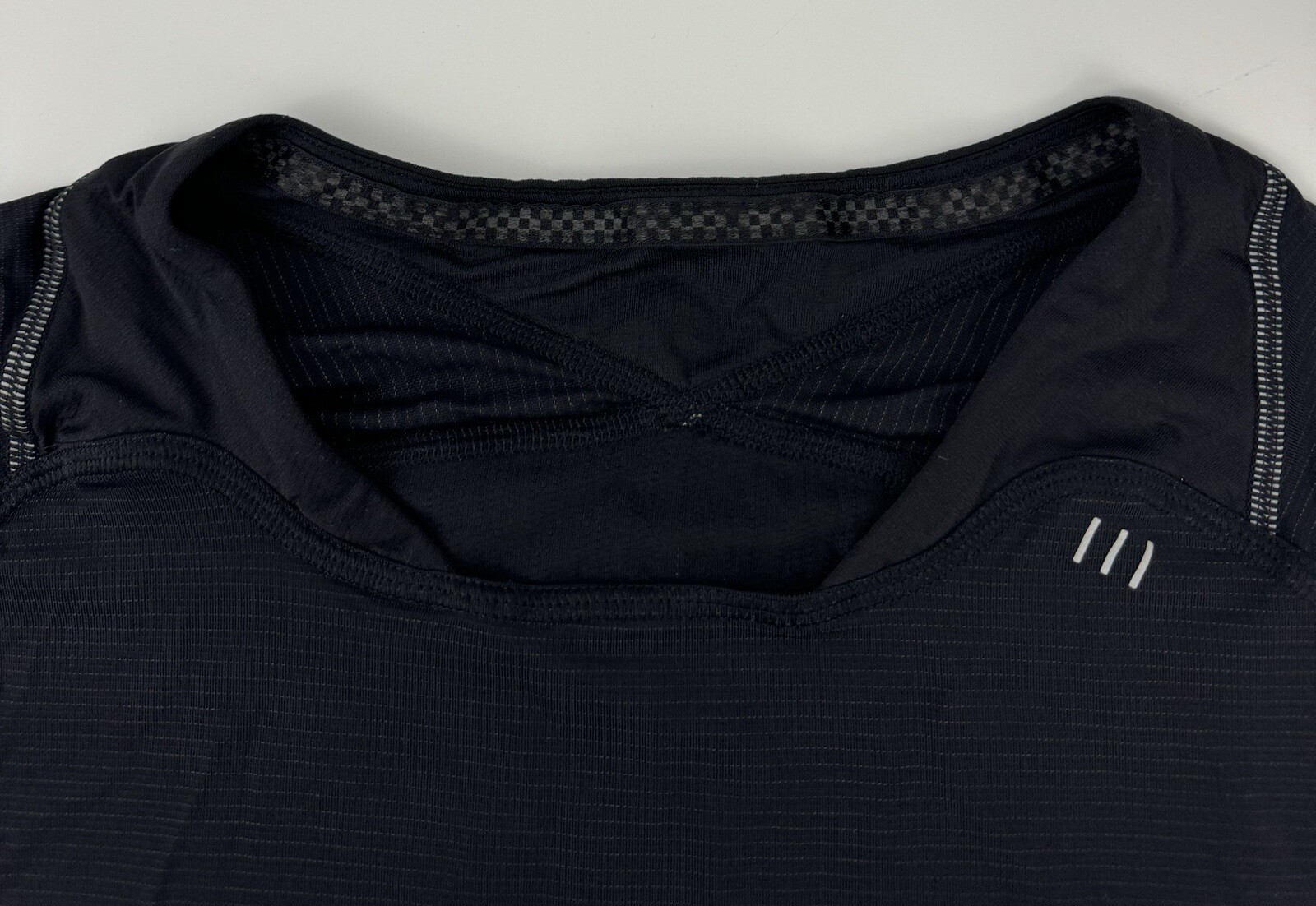 Lululemon Short Sleeve Square Neck T-Shirt Sz L? 41” Chest Black Men