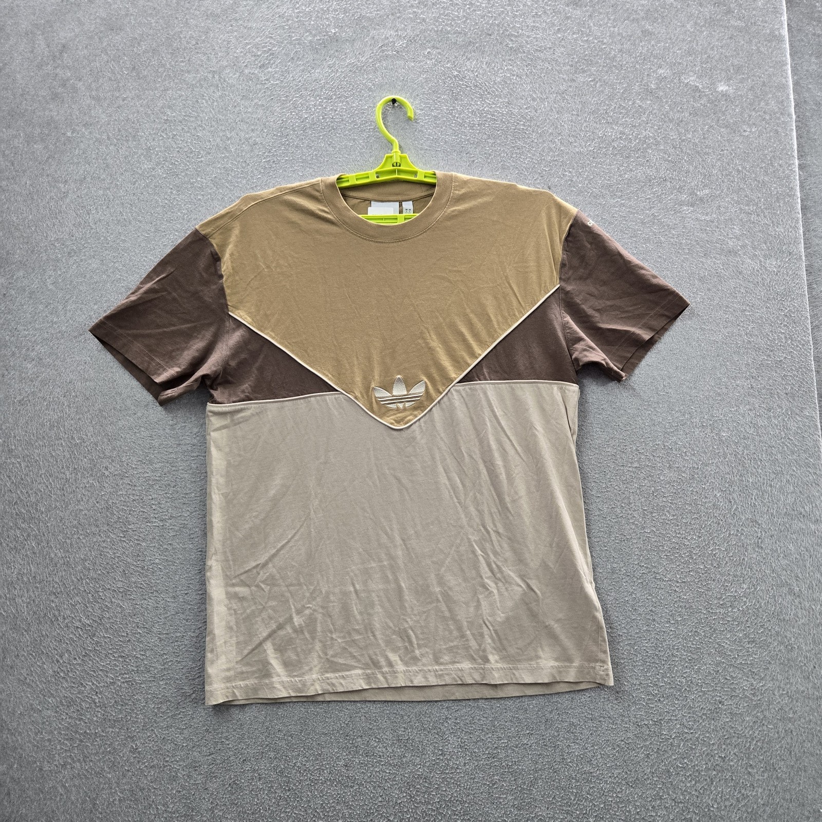 Adidas Men Shirt L Brown Colorblock Trefoil Logo Activewear Short Sleeve