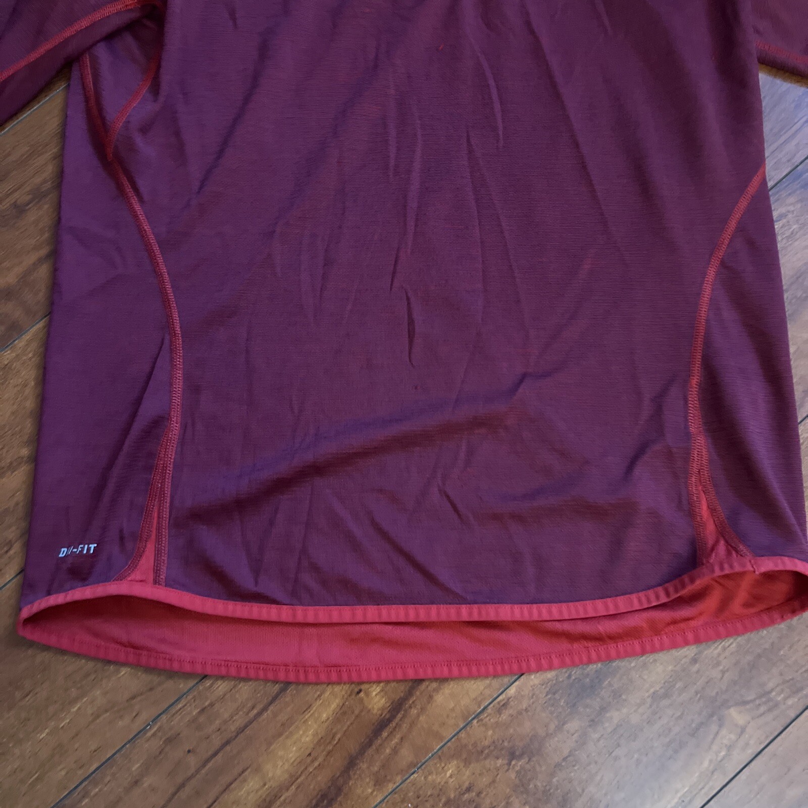 Nike Dri-Fit Men’s L Long Sleeve Running Shirt 1/4 Zip Swoosh Red 339654-656 Gym