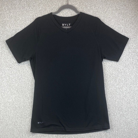BYLT premium v-neck M black basics casual workout gym athleisure