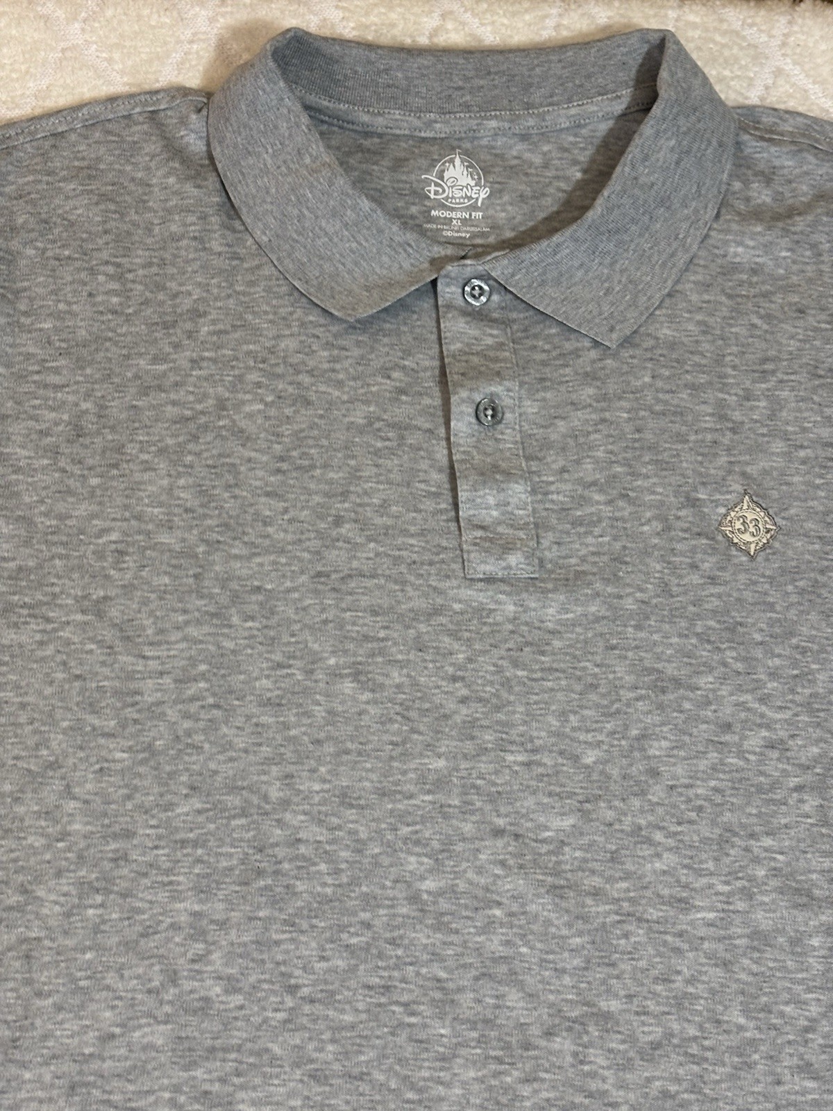 New Disney Parks Club 33 Embroidered Logo Gray Modern Fit Polo Shirt Men Size XL