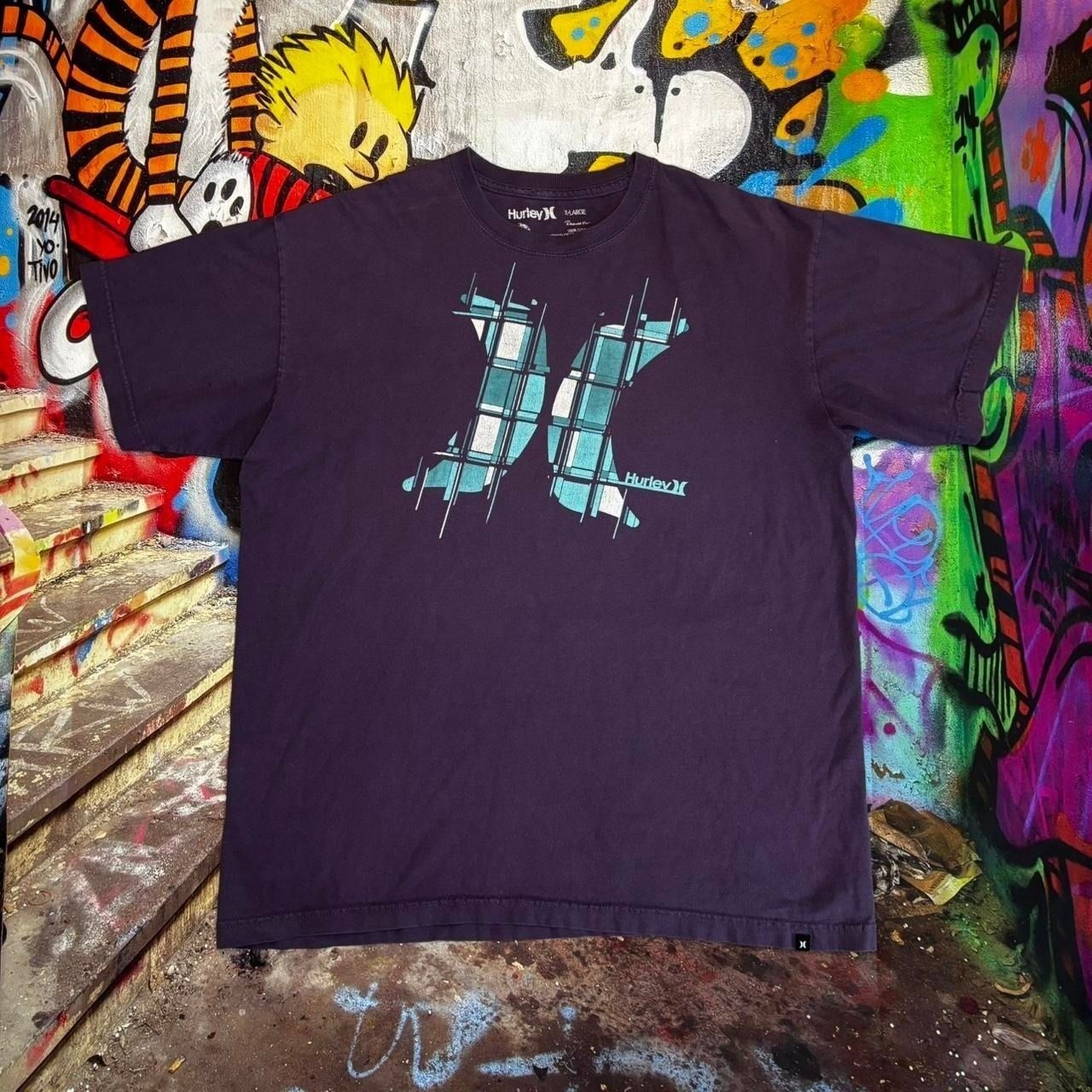 Hurley graphic tee purple