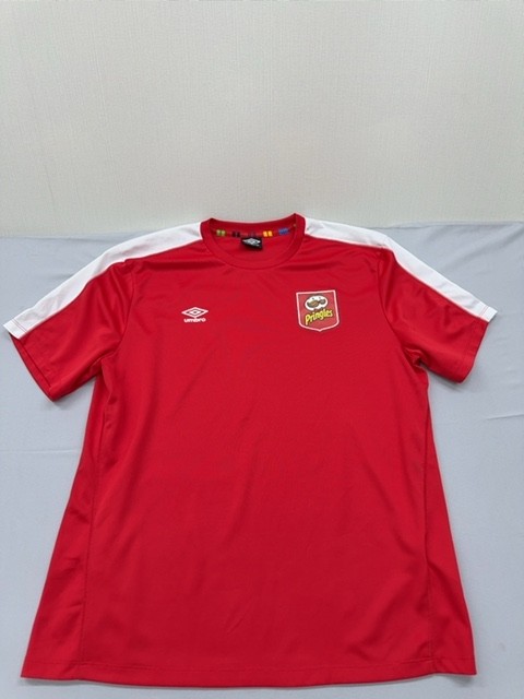 Umbro Unisex Red Football Shirt Short Sleeve Size L