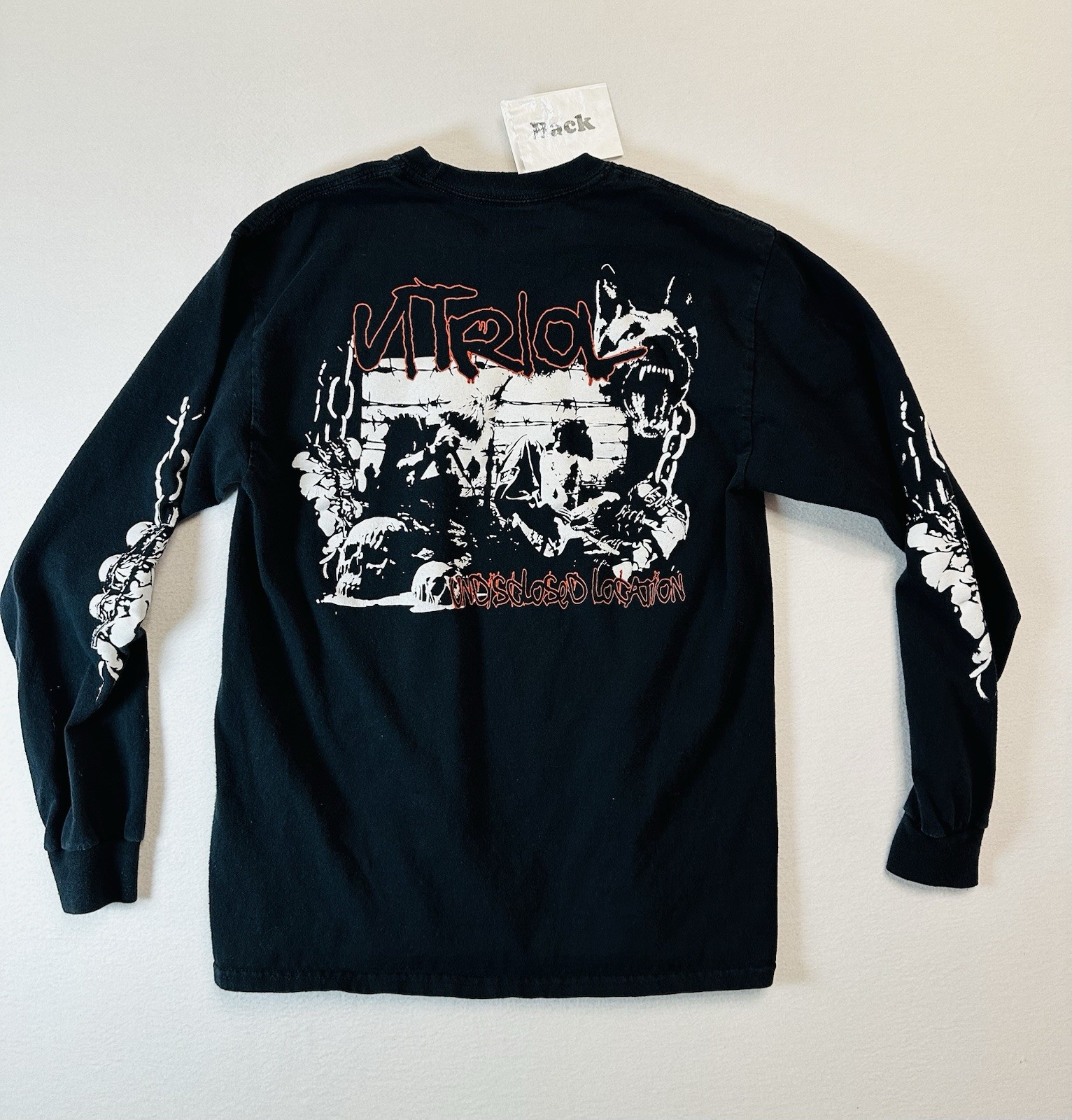 Vitriol Undisclosed Location Graphic Print Long Sleeve Tee Men’s Medium