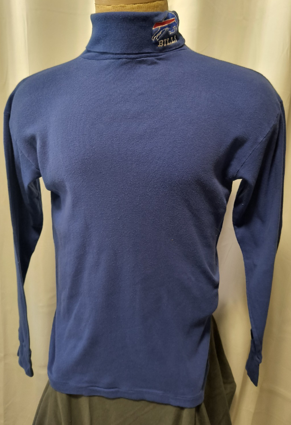 Embroidered Buffalo Bill’s Blue Turtleneck Men’s XL Vintage 90’s